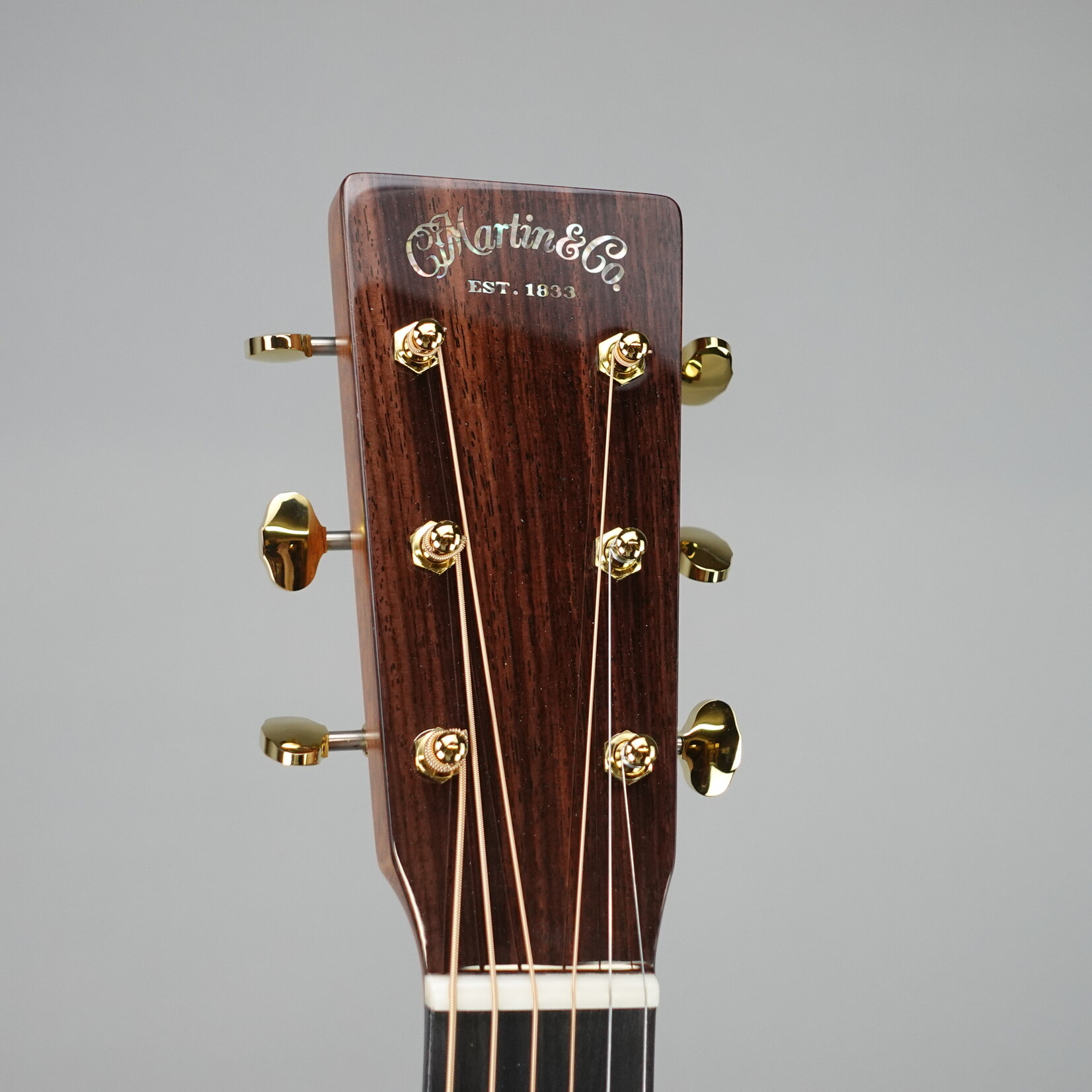 Martin D-18E Modern Deluxe Acoustic-Electric Guitar W/Hardshell Case - Natural