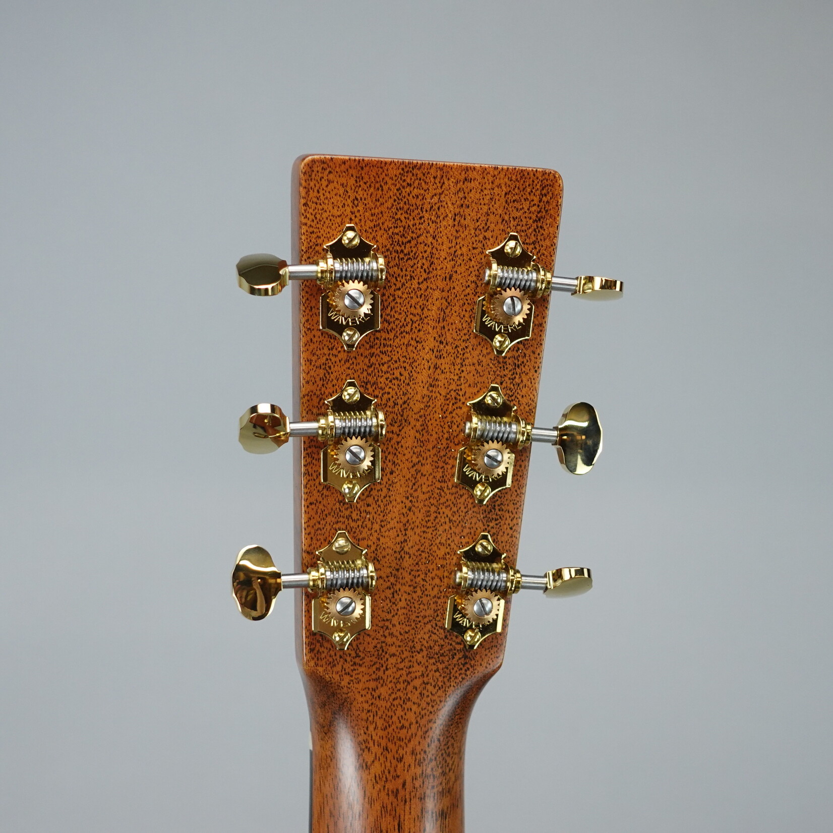 Martin D-18E Modern Deluxe Acoustic-Electric Guitar W/Hardshell Case - Natural