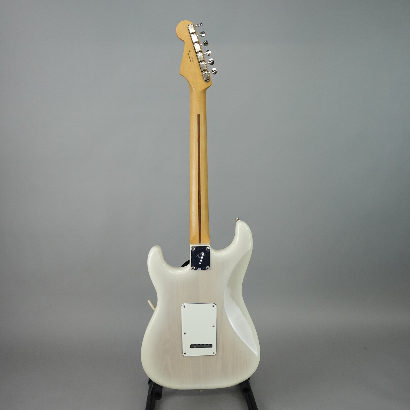 Fender Player II Stratocaster, Rosewood Fingerboard - White Blonde