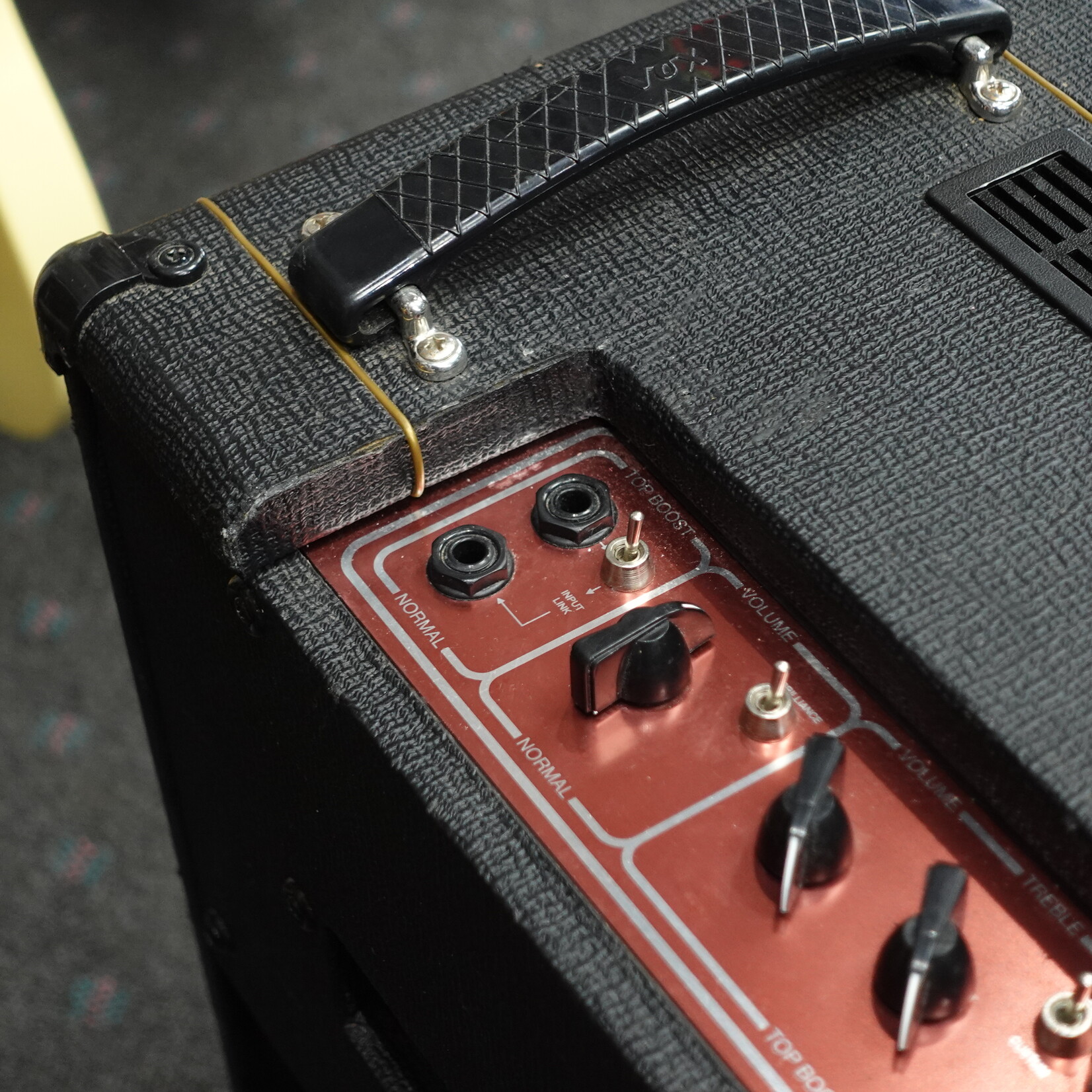 Vox AC30CC2 30-watt 2 x 12-inch Tube Combo Amp - (Used)