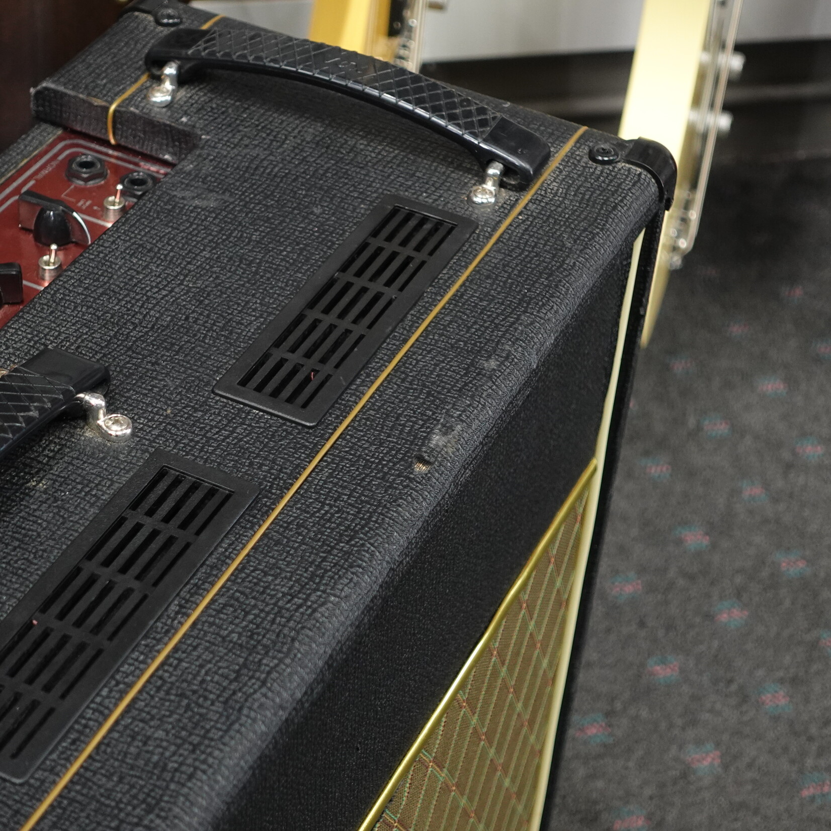 Vox AC30CC2 30-watt 2 x 12-inch Tube Combo Amp - (Used)
