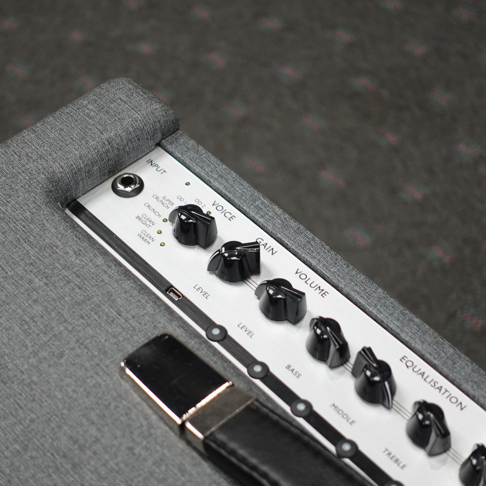 Blackstar Silverline Deluxe 100W Guitar Combo Amp - Silver (Used)