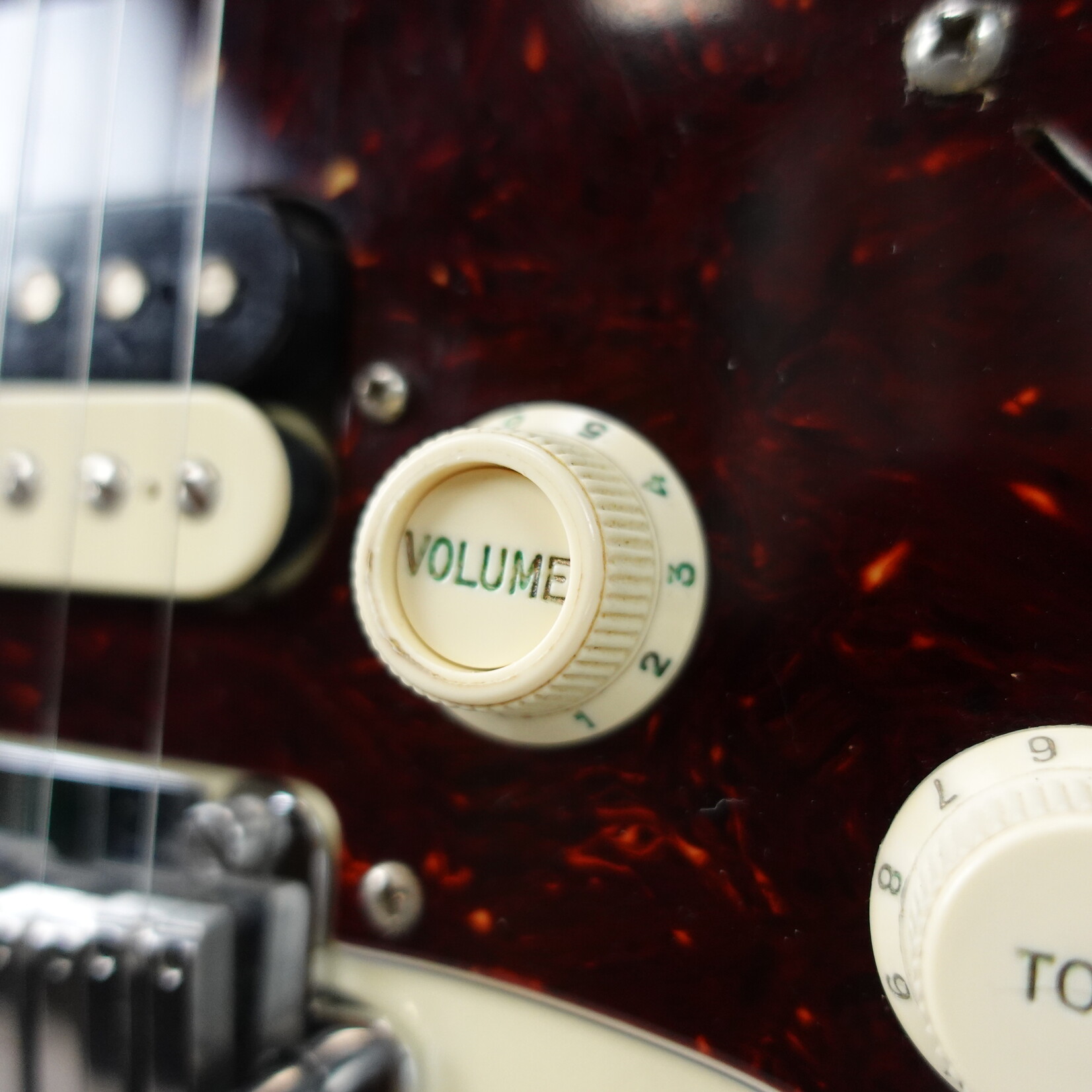 Fender American Elite Stratocaster HSS, Maple Fingerboard W/Case - Olympic Pearl (Used)