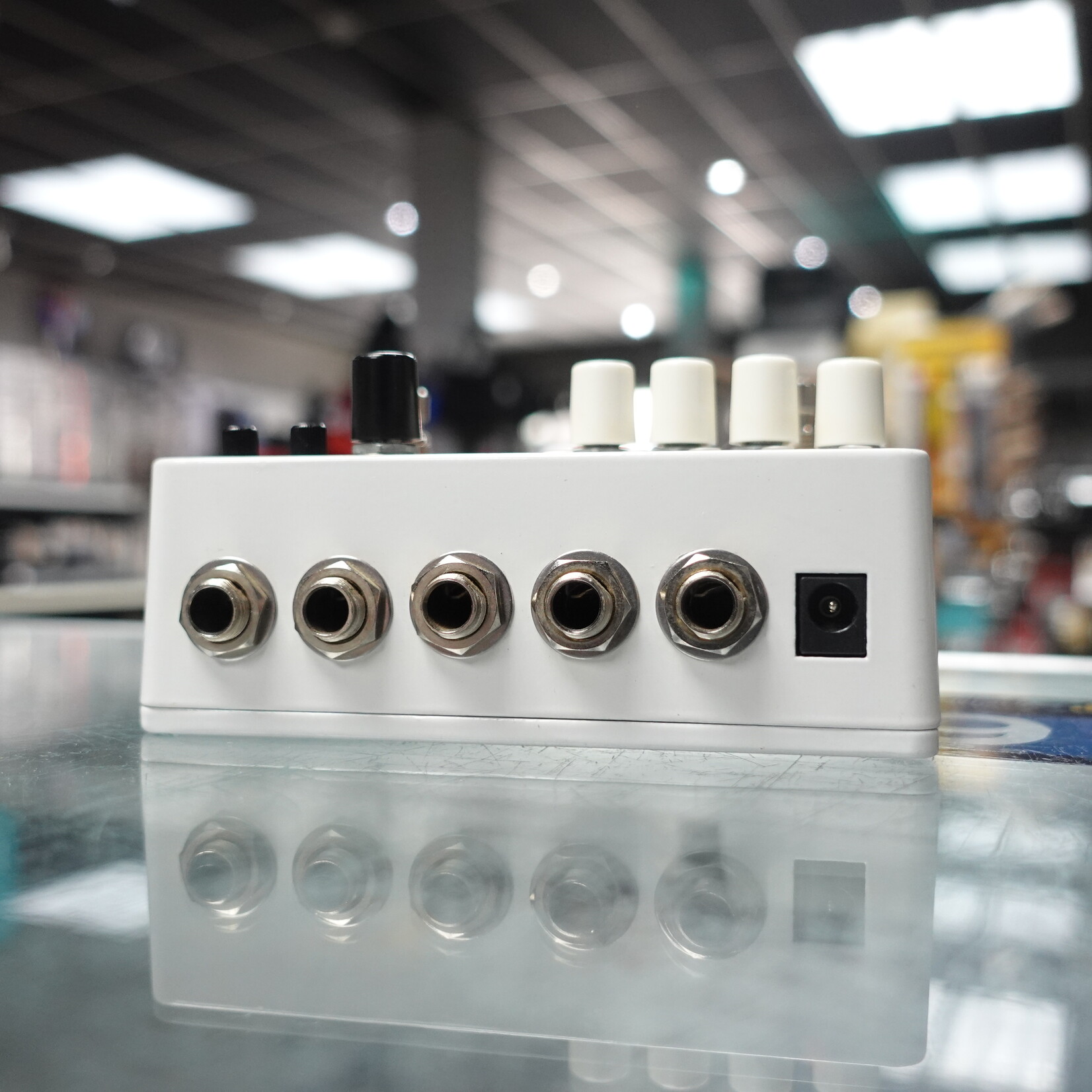 Electro-Harmonix Grand Canyon Delay & Looper - (Used)