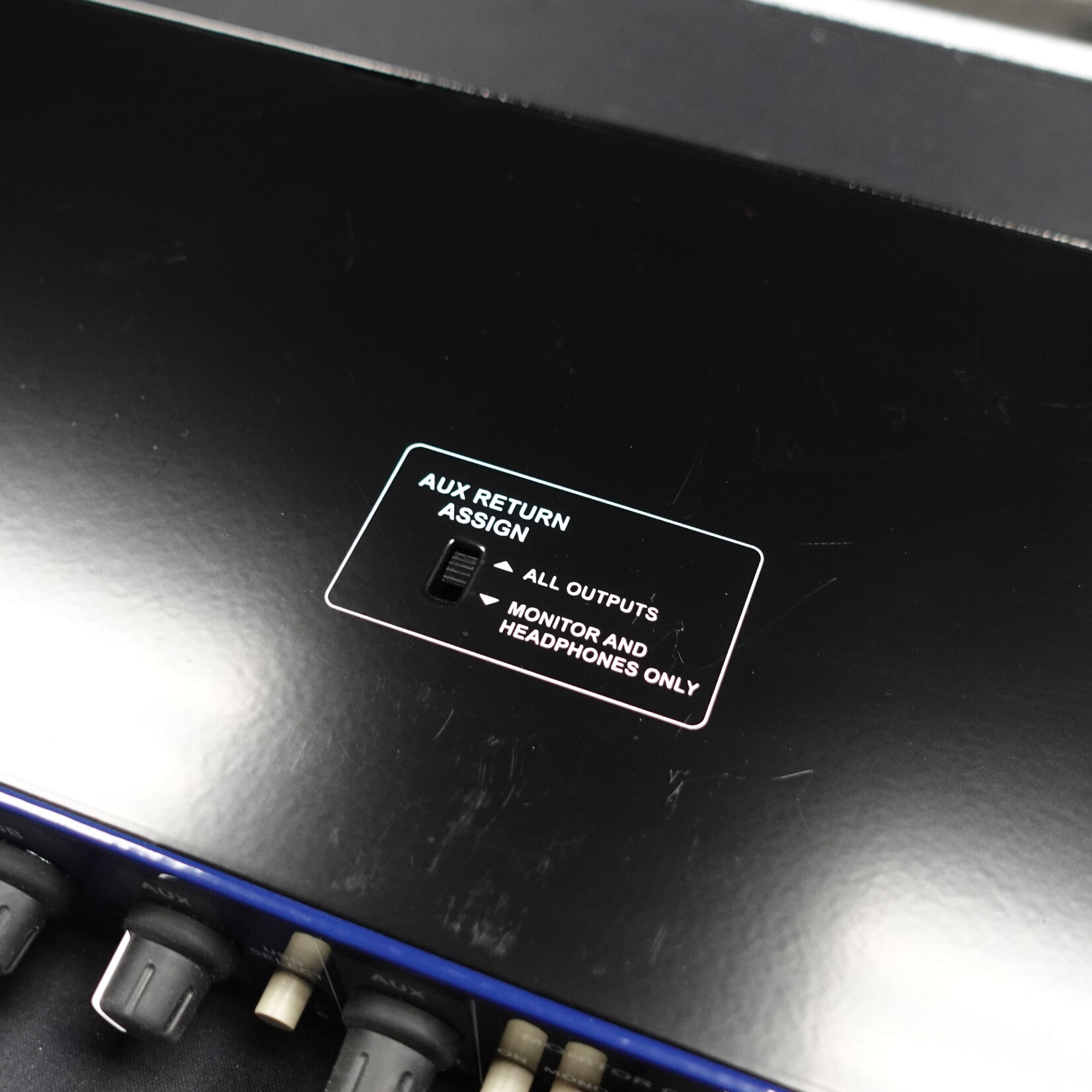 Radial Engineering KL-8 Rackmount Keyboard Mixing Station - (Used)