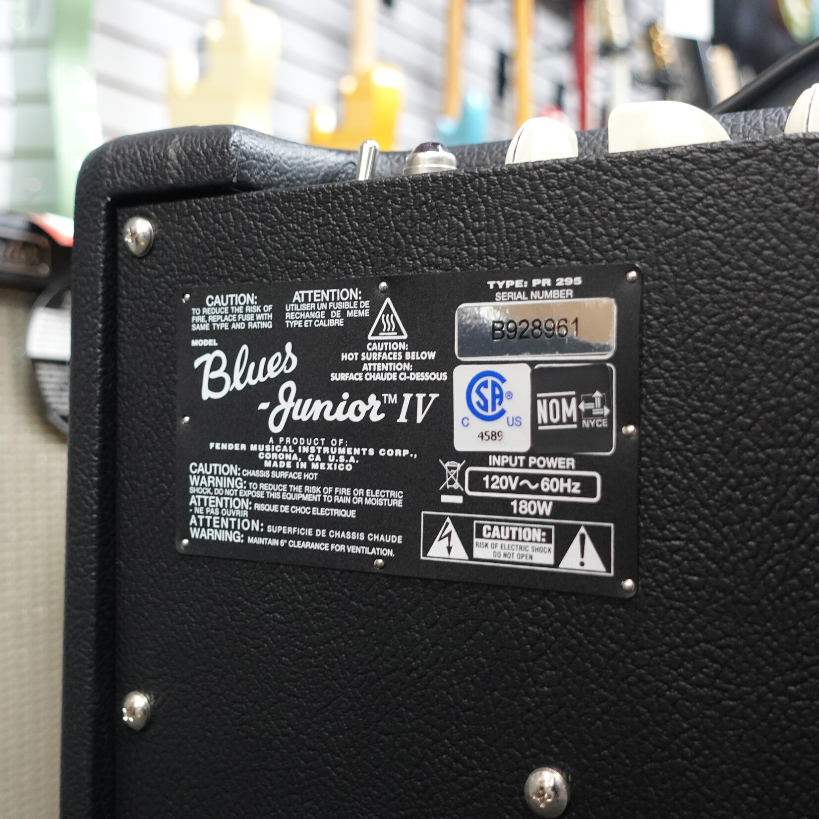 Fender Blues Junior IV 1 x 12-inch 15-Watt Tube Combo Amp - Black (Used)