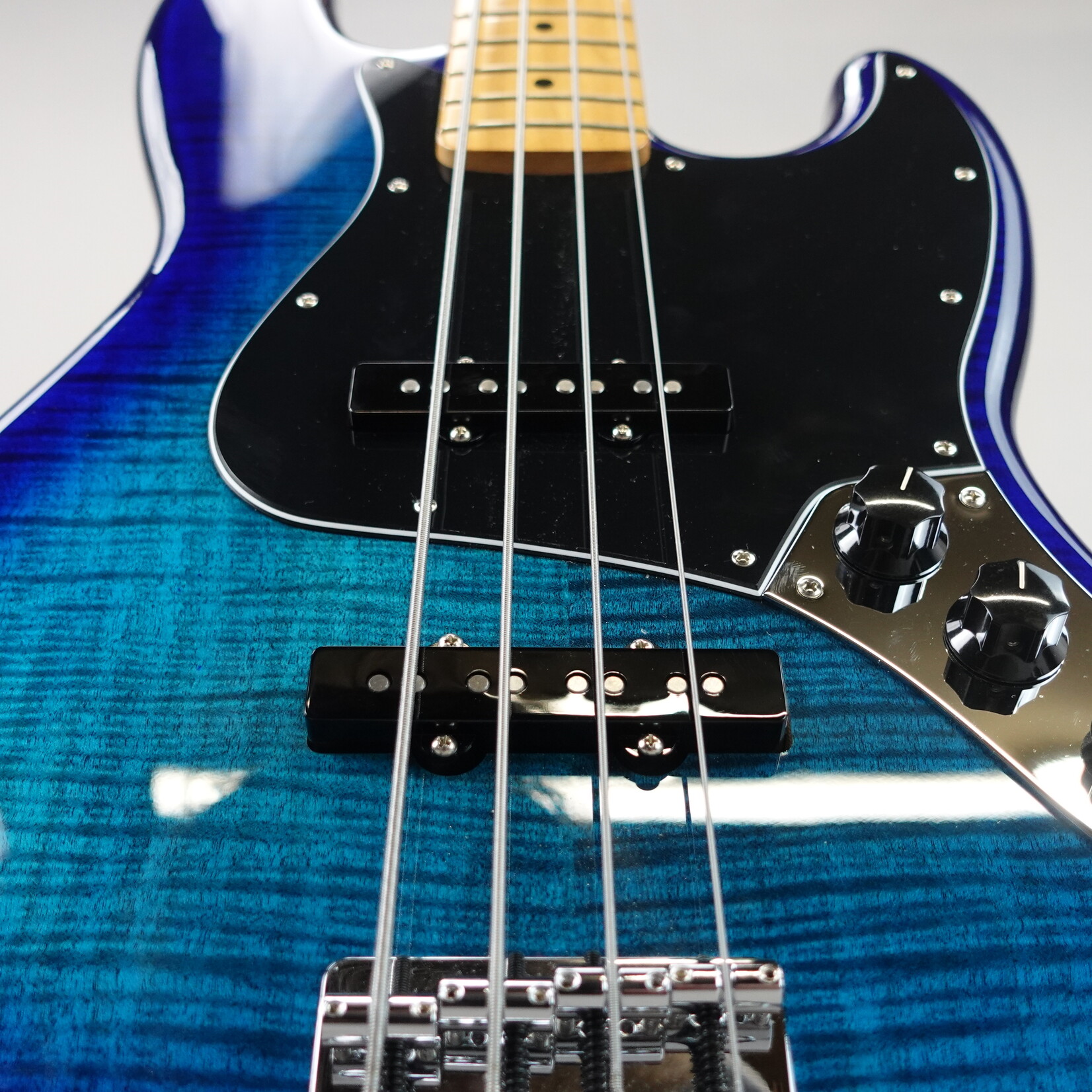 Fender Player II Jazz Bass Plus Top Limited-Edition Bass Guitar - Blue Burst (Used)