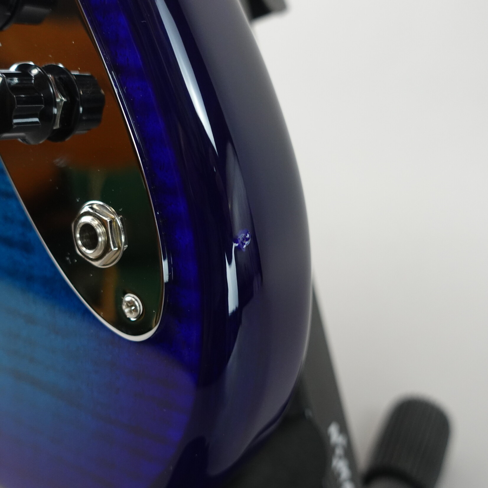 Fender Player II Jazz Bass Plus Top Limited-Edition Bass Guitar - Blue Burst (Used)