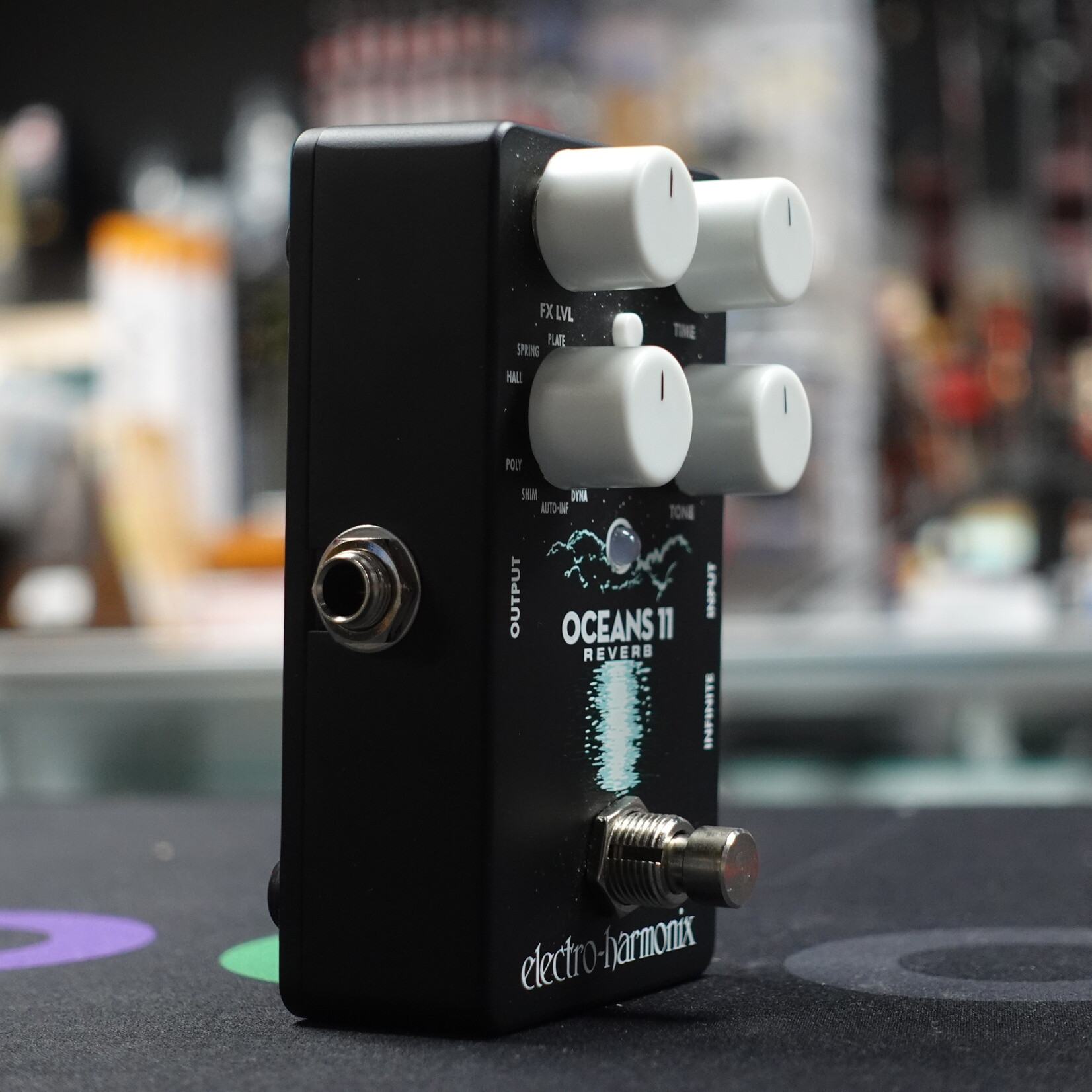 Electro-Harmonix Oceans 11 Reverb Pedal - (Used)