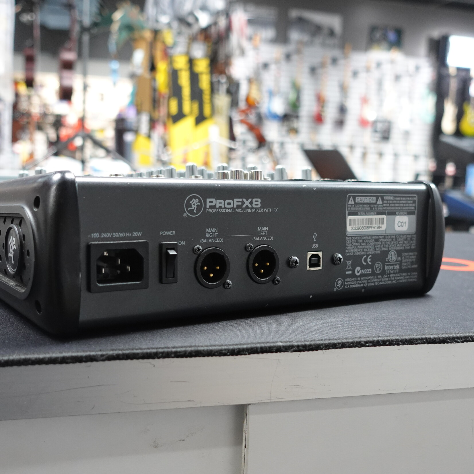 Mackie ProFX8 8 Channel Compact Mixer w/FX - (Used)