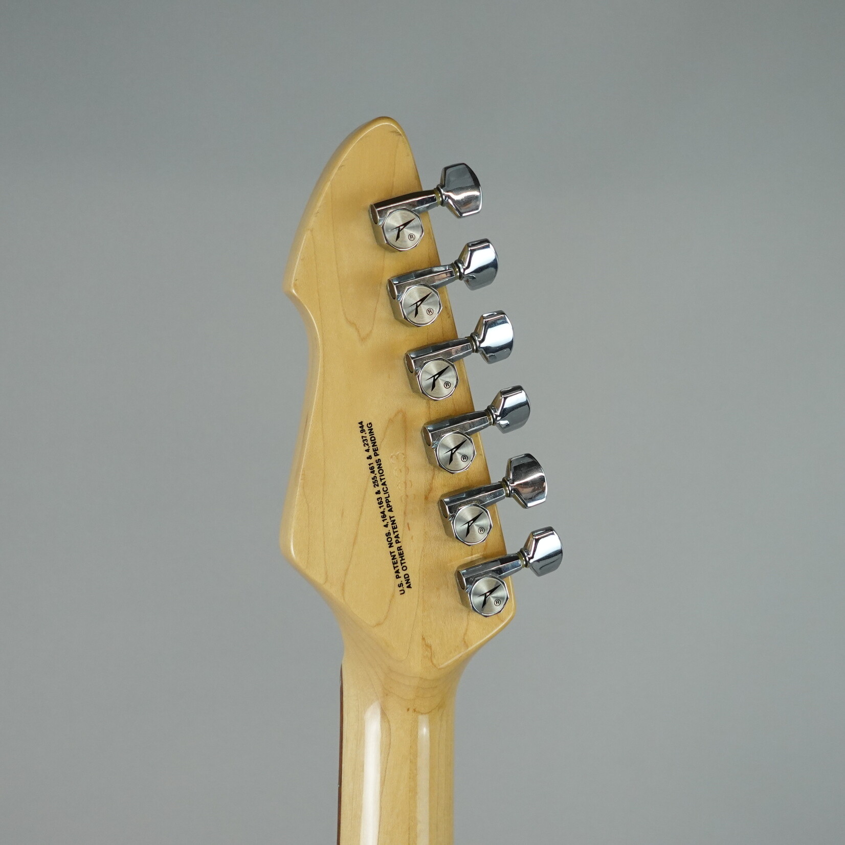 Peavey 80's T-60 Electric Guitar W/Hardshell Case - White (Used)