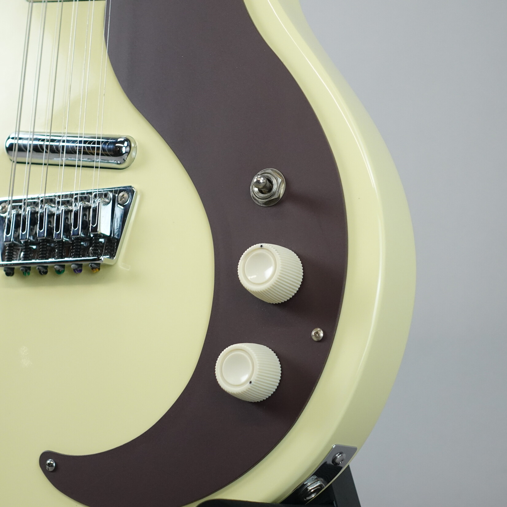 Danelectro 59' 12 String Semi-Hollowbody Electric Guitar W/Gig Bag - Vintage White