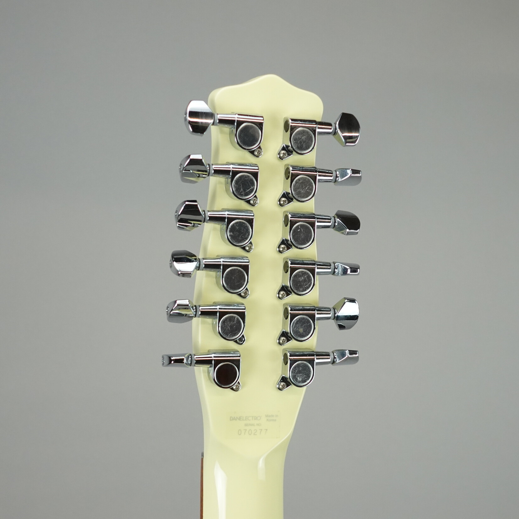 Danelectro 59' 12 String Semi-Hollowbody Electric Guitar W/Gig Bag - Vintage White