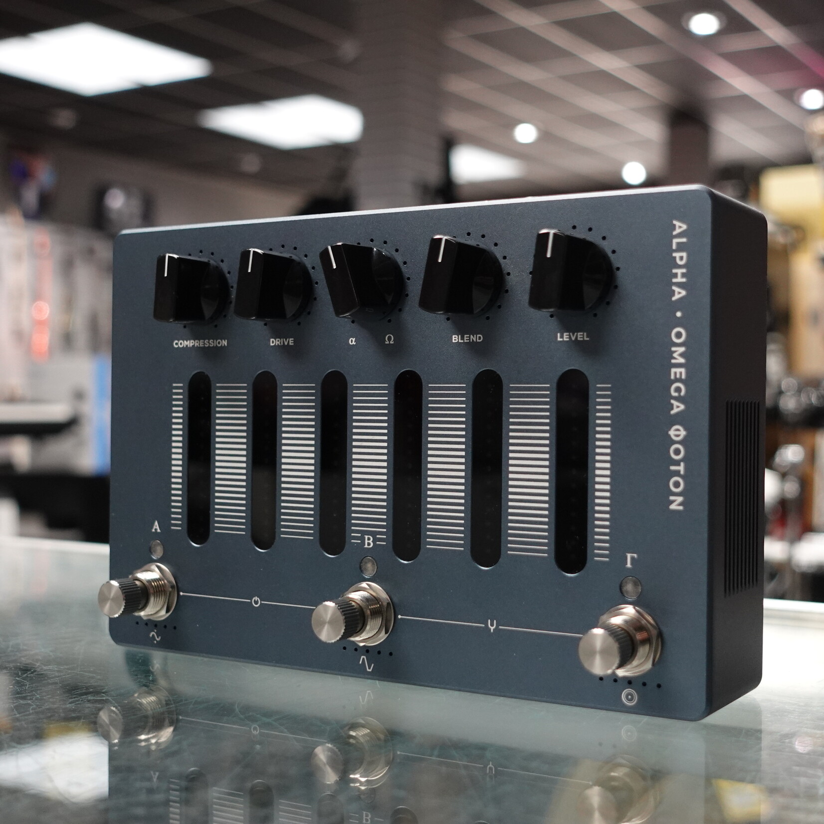 Darkglass Electronics Alpha-Omega Photon Bass Distortion/Compression Pedal - (Used)