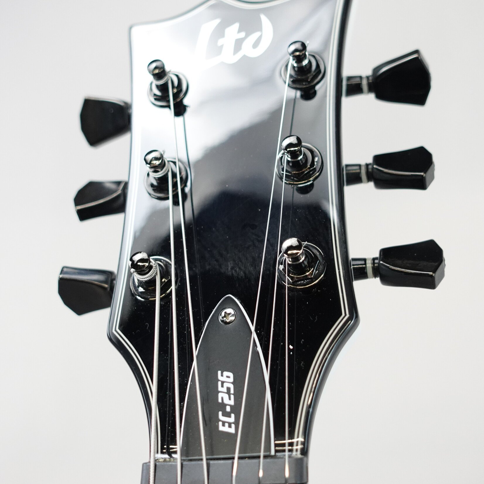 ESP LTD EC-256 Electric Guitar - Snow White (Used)