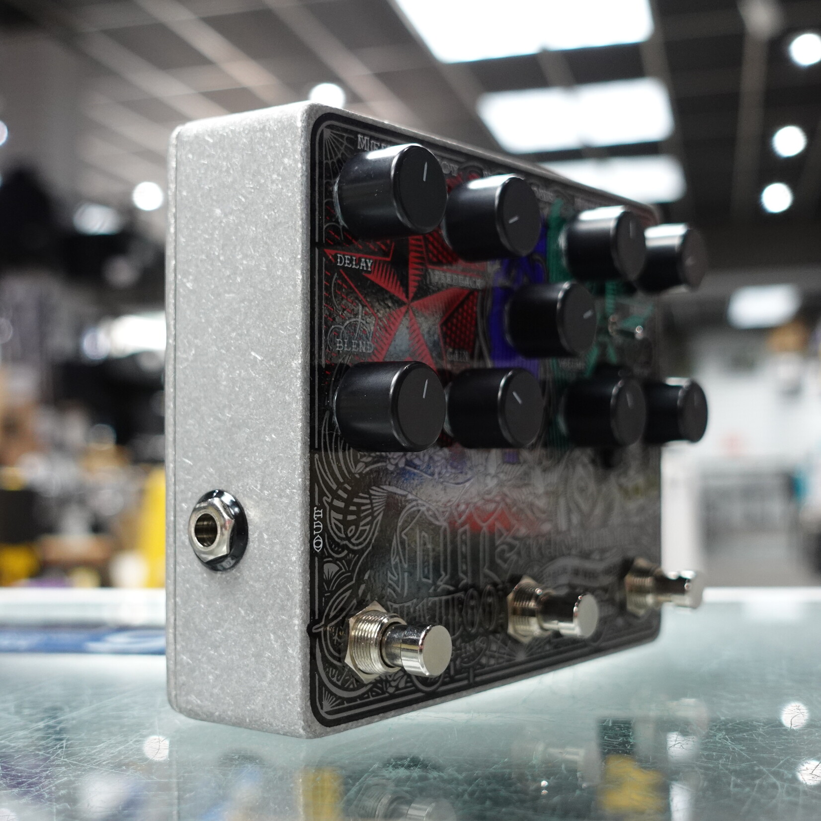 Electro-Harmonix Tone Tattoo Analog Delay/Chorus/Distortion Multi-Effect Pedal - (Used)