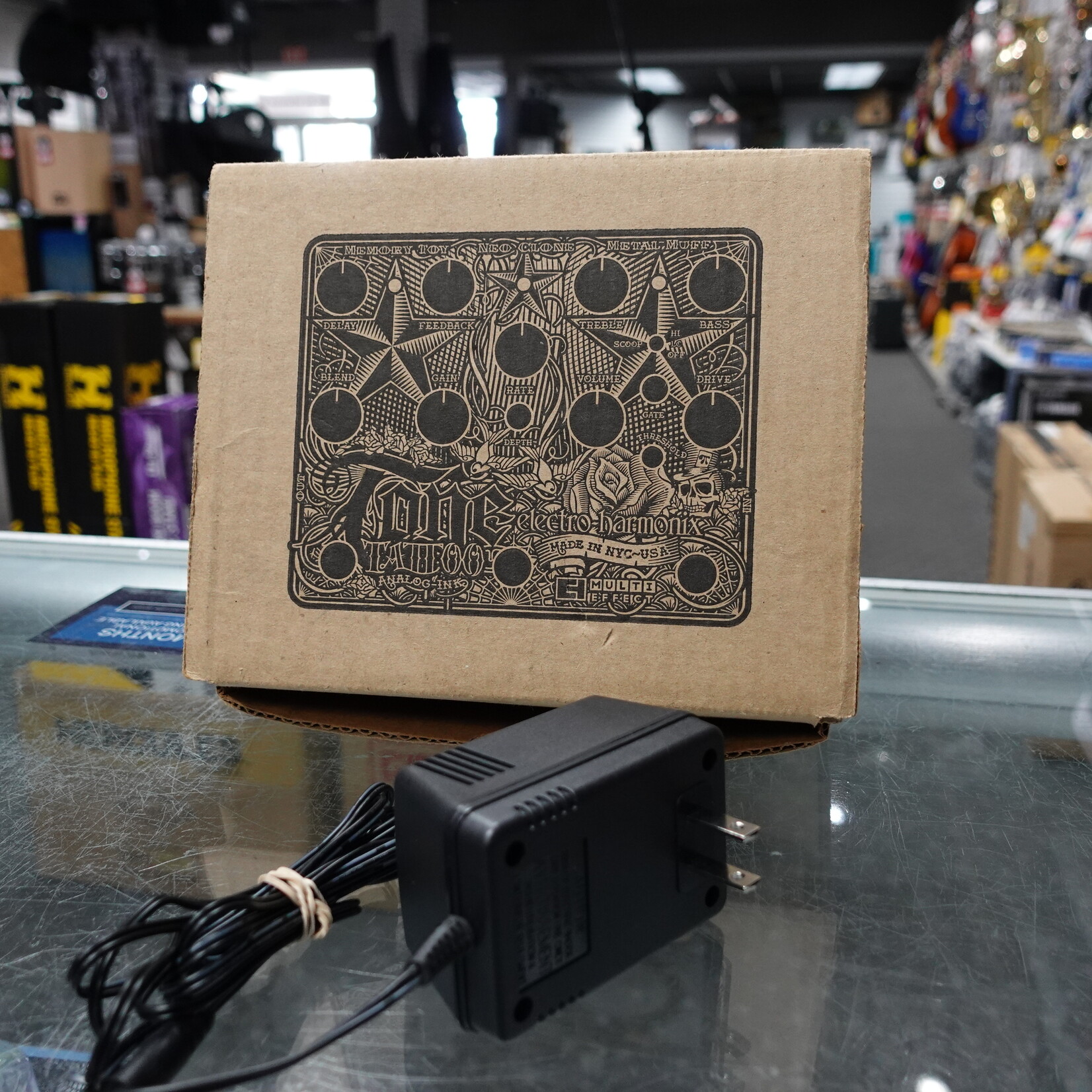 Electro-Harmonix Tone Tattoo Analog Delay/Chorus/Distortion Multi-Effect Pedal - (Used)