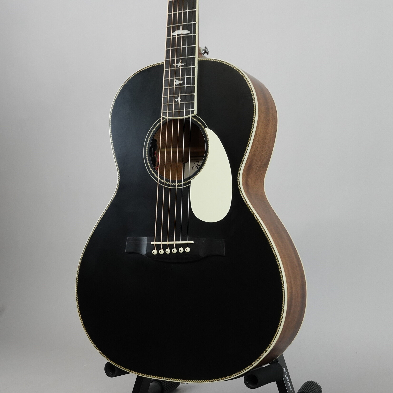 PRS SE P20E Parlor Acoustic-Electric Guitar W/Gig Bag - Blacktop (Used)