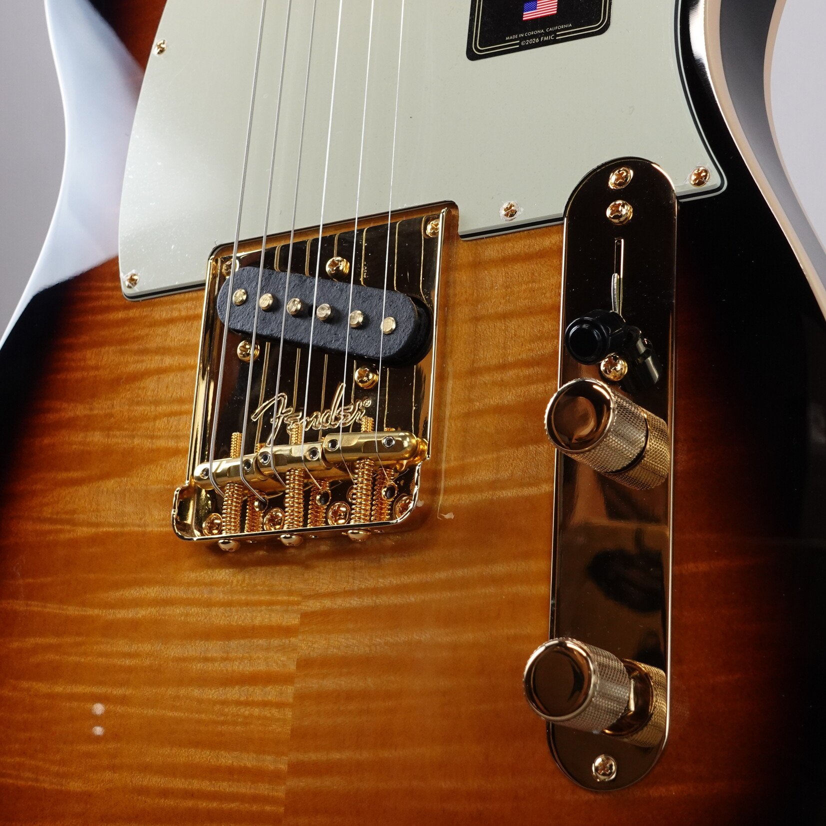 Fender 75th Anniversary American Professional Custom Telecaster, Maple Fingerboard W/Case - 2-Color Sunburst