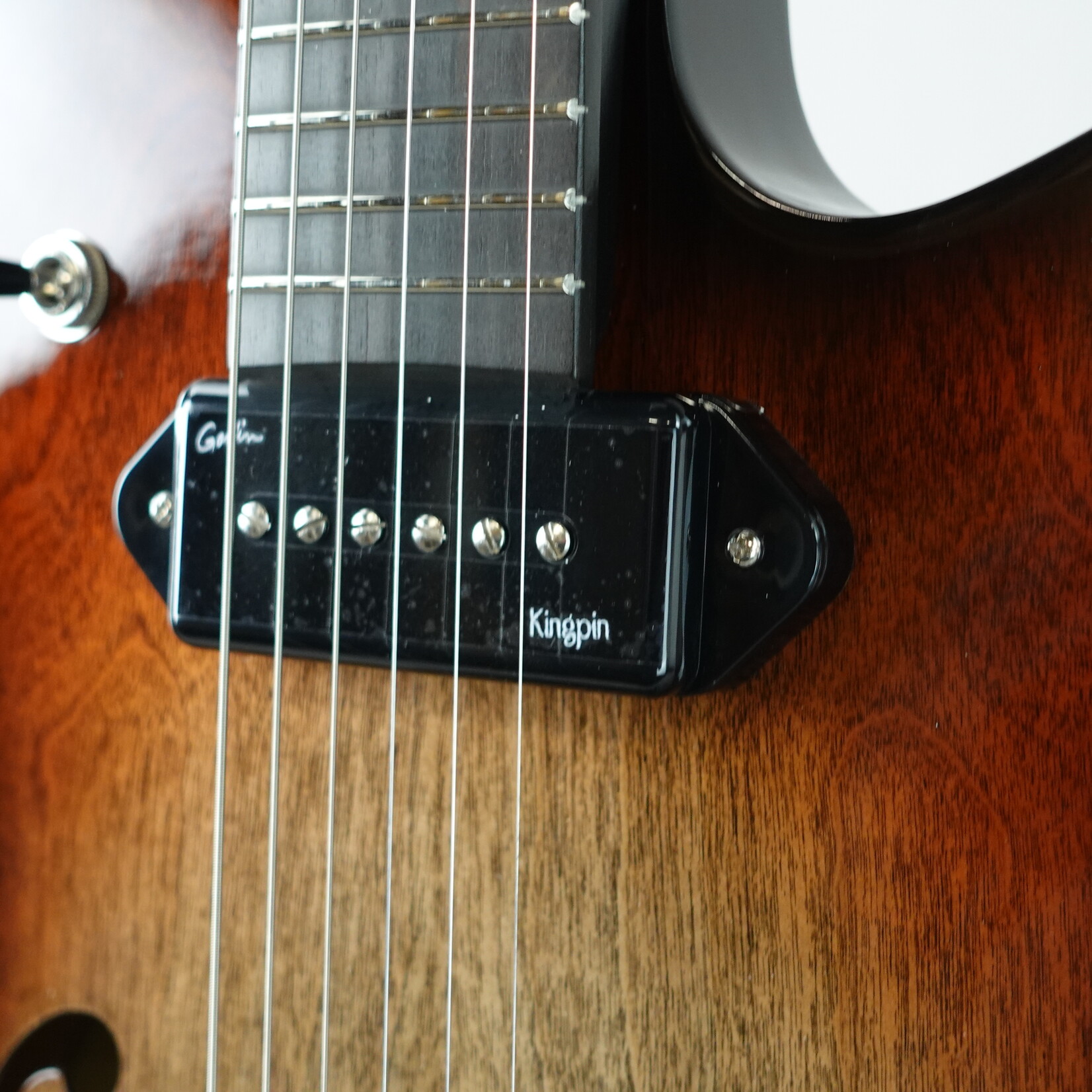 Godin 5th Avenue TL P90 Vintage Burst HG with Bag