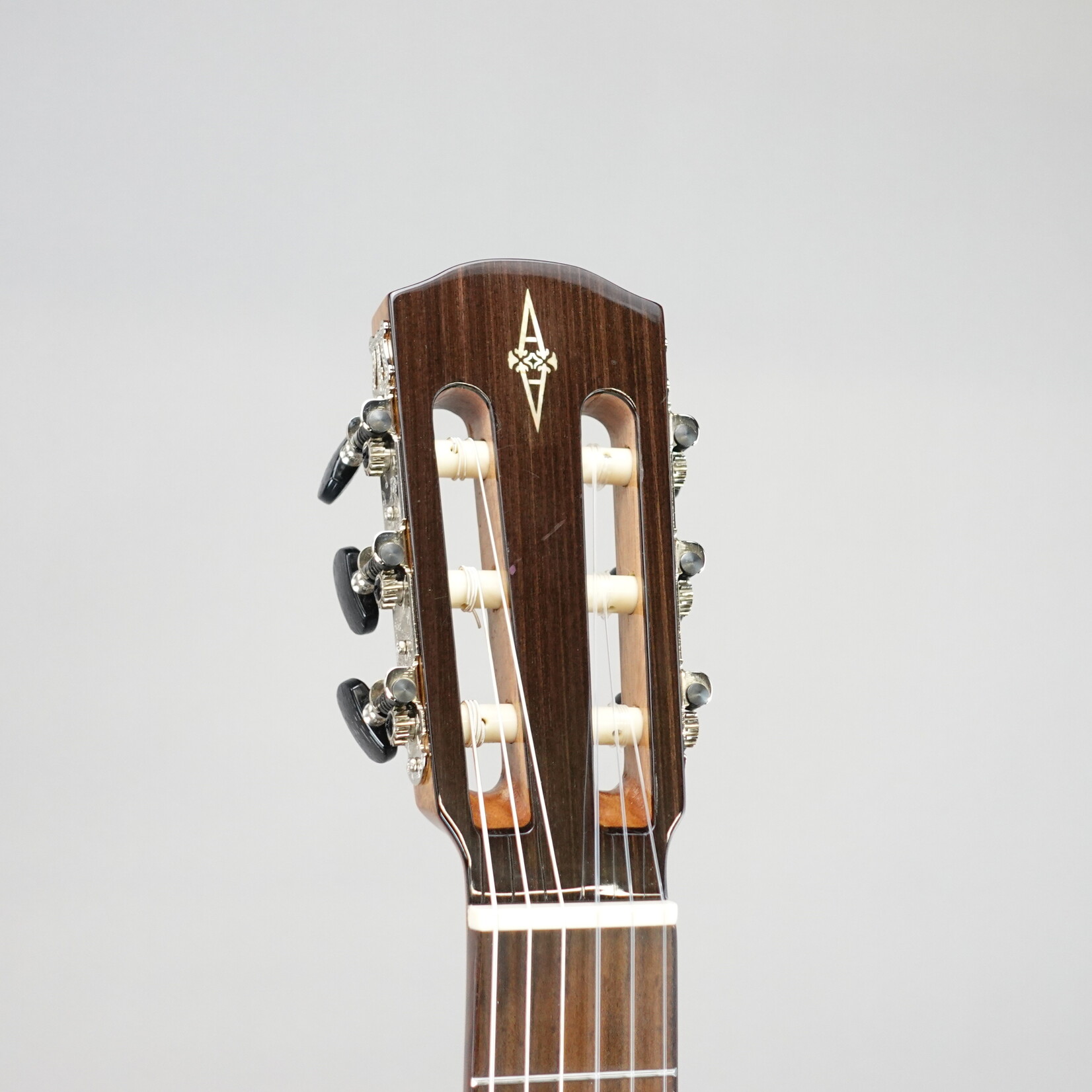 Alvarez AC65CE Artist Classical Acoustic Electric w/Cutaway EQ & Tuner (Used)