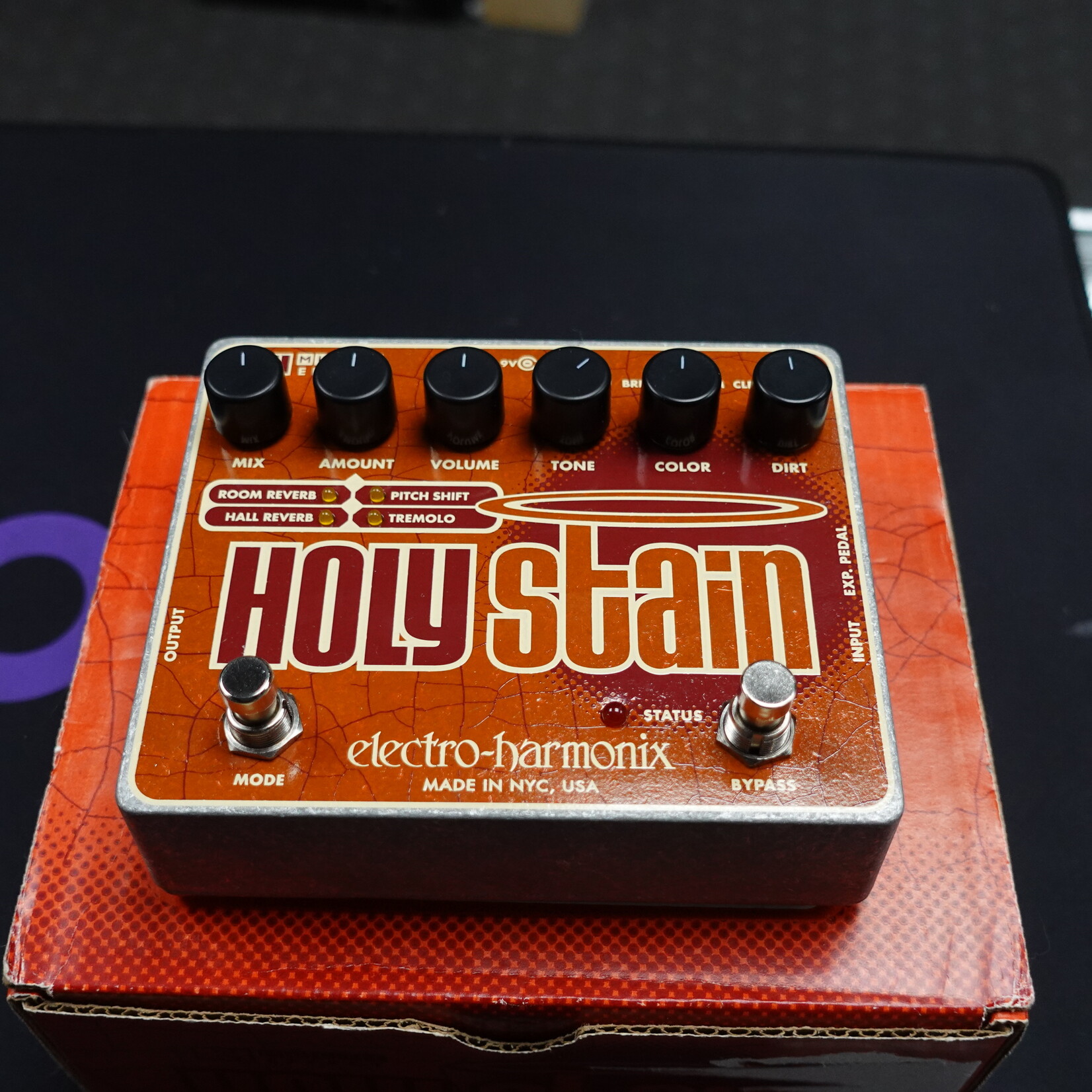 Electro-Harmonix Holy Stain Distortion / Reverb / Pitch / Tremolo Multi-Effect - (Used)