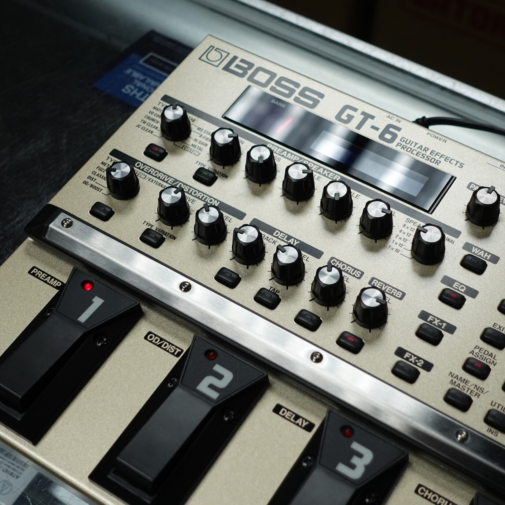 Boss GT-6 Multi Effects Pedals W/Carry Bag - (Used)