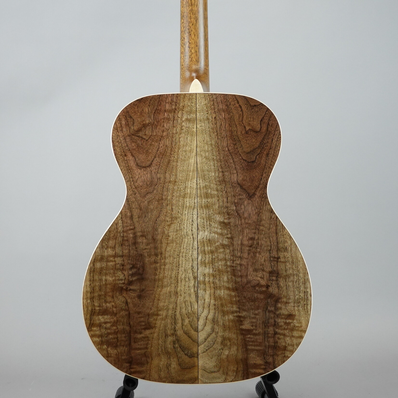 Martin Custom Shop 000-18 Acoustic Guitar W/Hardshell Case - Black Walnut