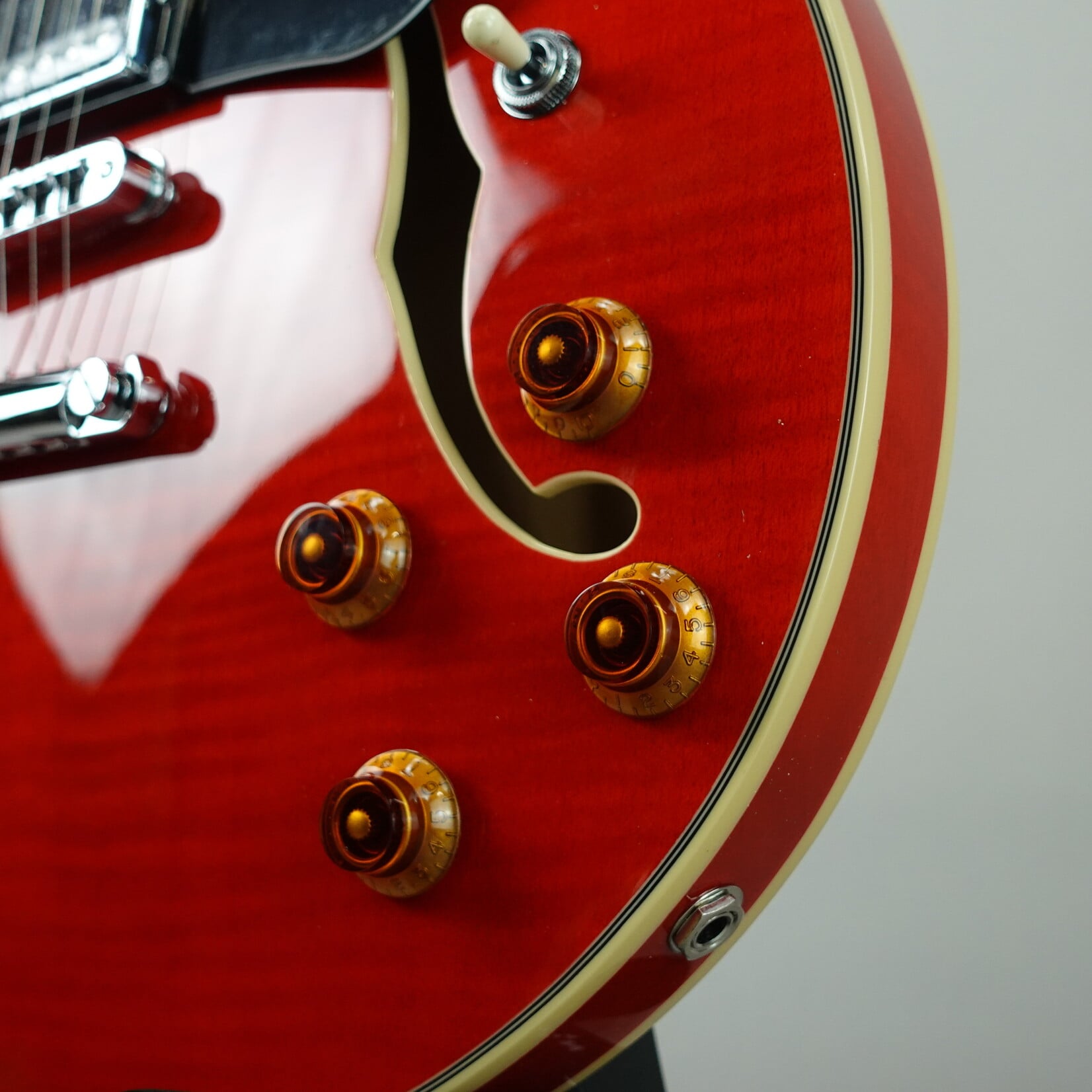 Washburn SH35TR Wing Series Semi-Hollow Electric Guitar - Trans Red