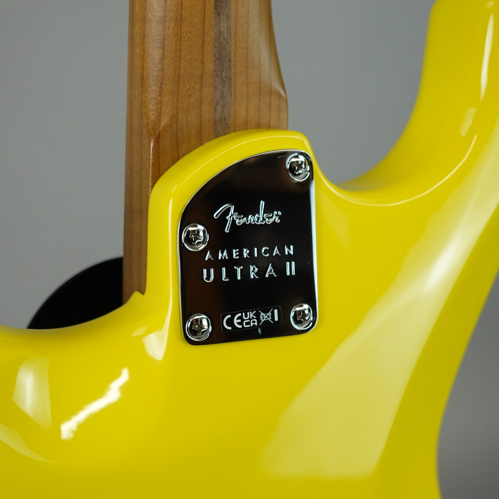 Fender Limited Edition American Ultra II Stratocaster HSS W/Case - Graffiti Yellow