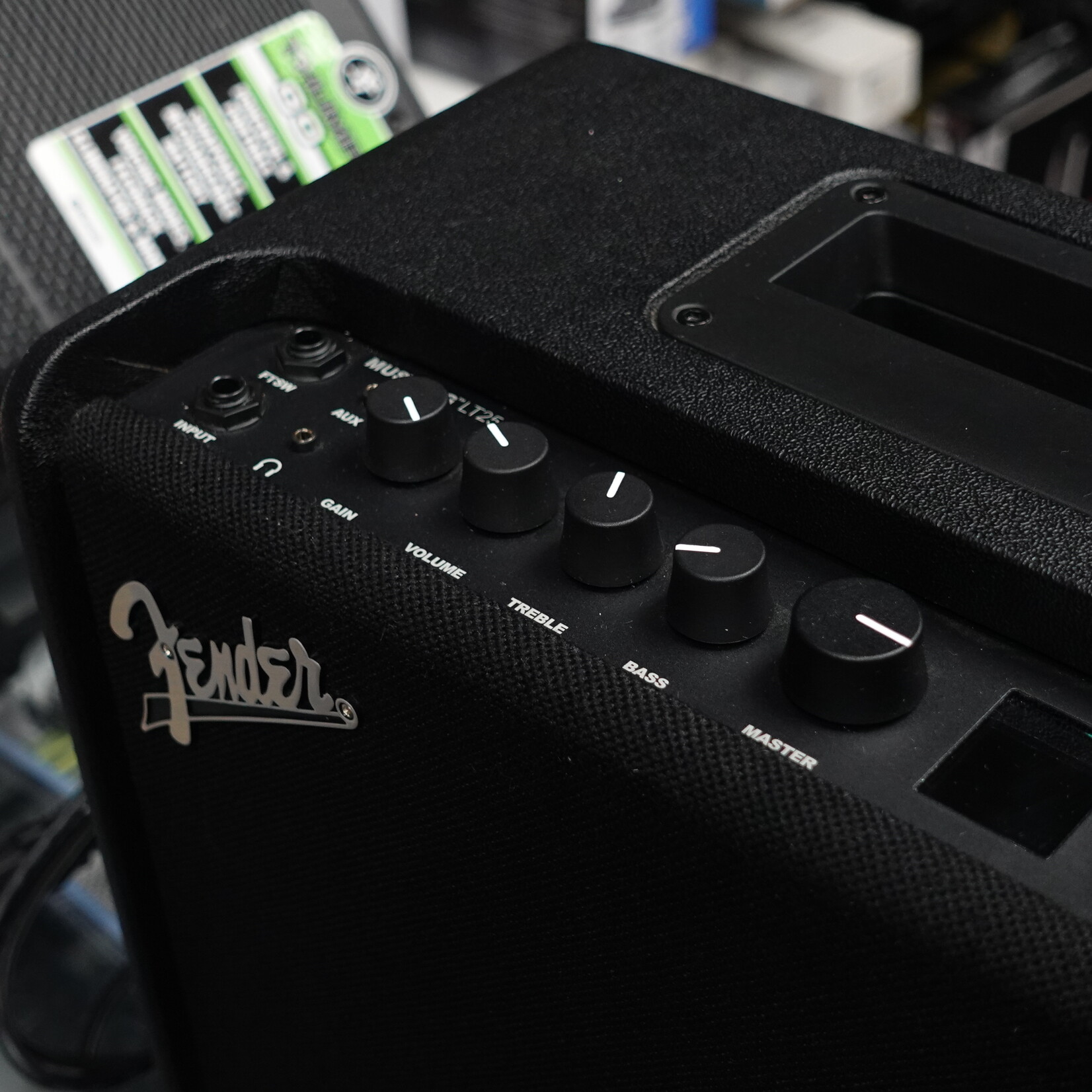 Fender Mustang LT25 Combo Amp (Used)