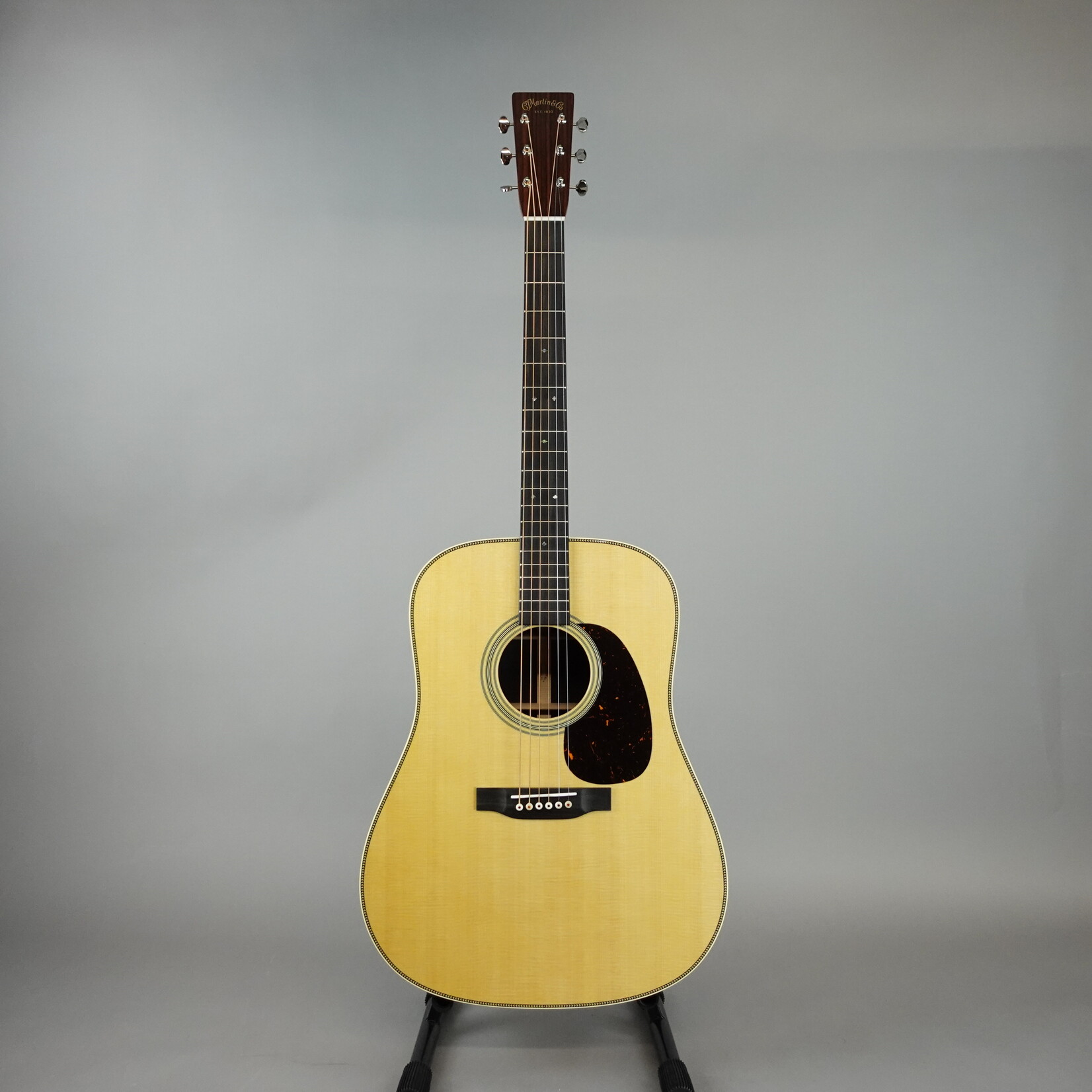 Martin Super HD-28 Acoustic Guitar W/Case - Natural
