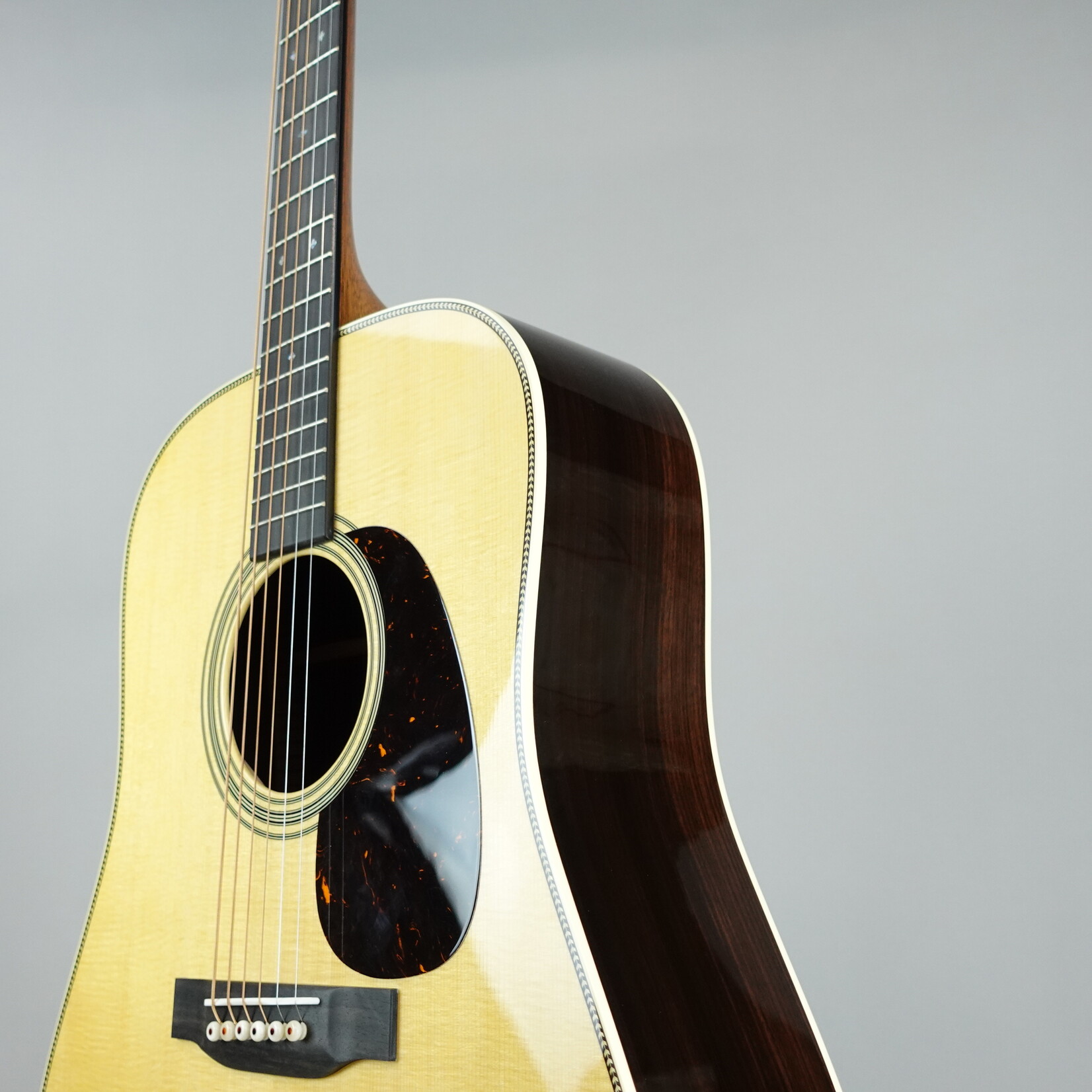 Martin Super HD-28 Acoustic Guitar W/Case - Natural