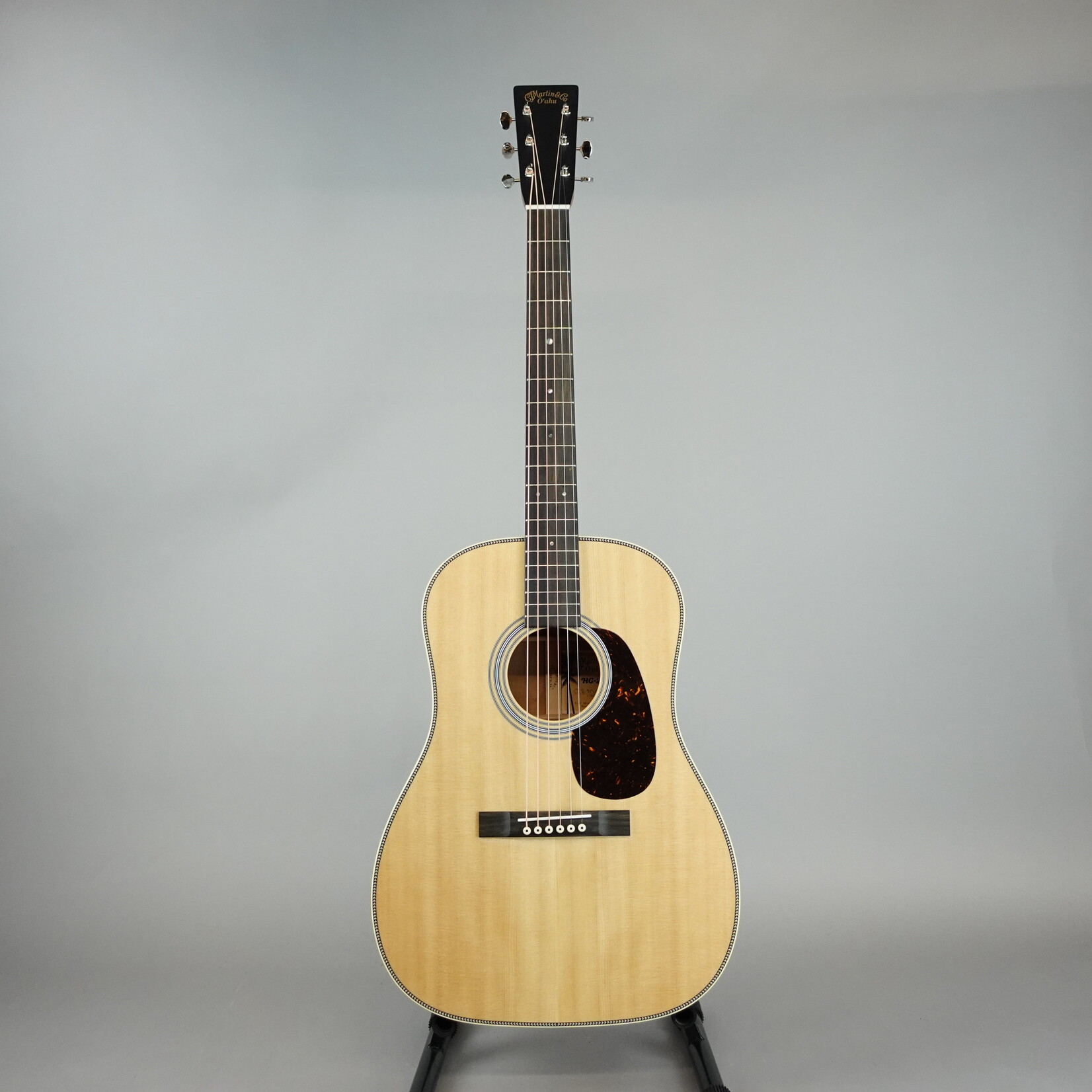 Martin HG-28 Special Edition O'ahu Acoustic Guitar W/Softshell Case - Natural