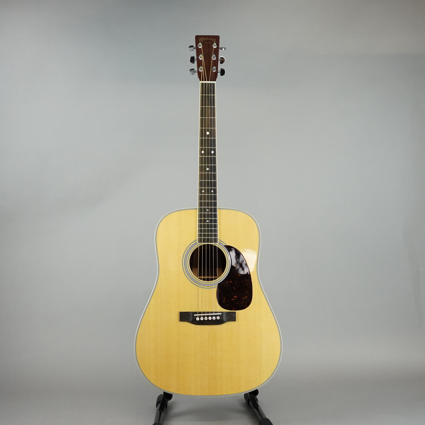 Martin D-35 Standard Series Acoustic Guitar W/Case - Natural Aging Toner