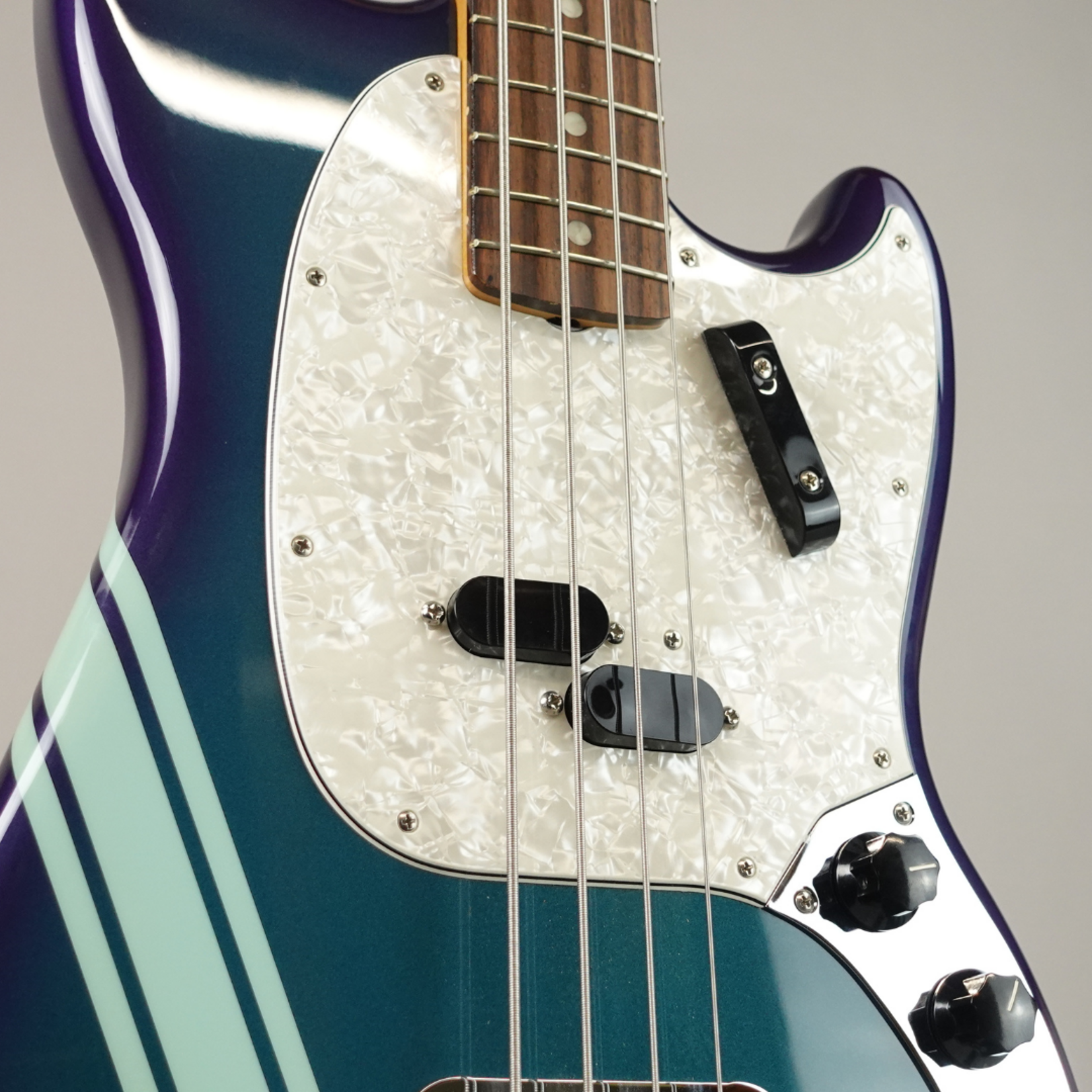 Fender Vintera II '70s Competition Mustang Bass - Competition Burgundy (Used)