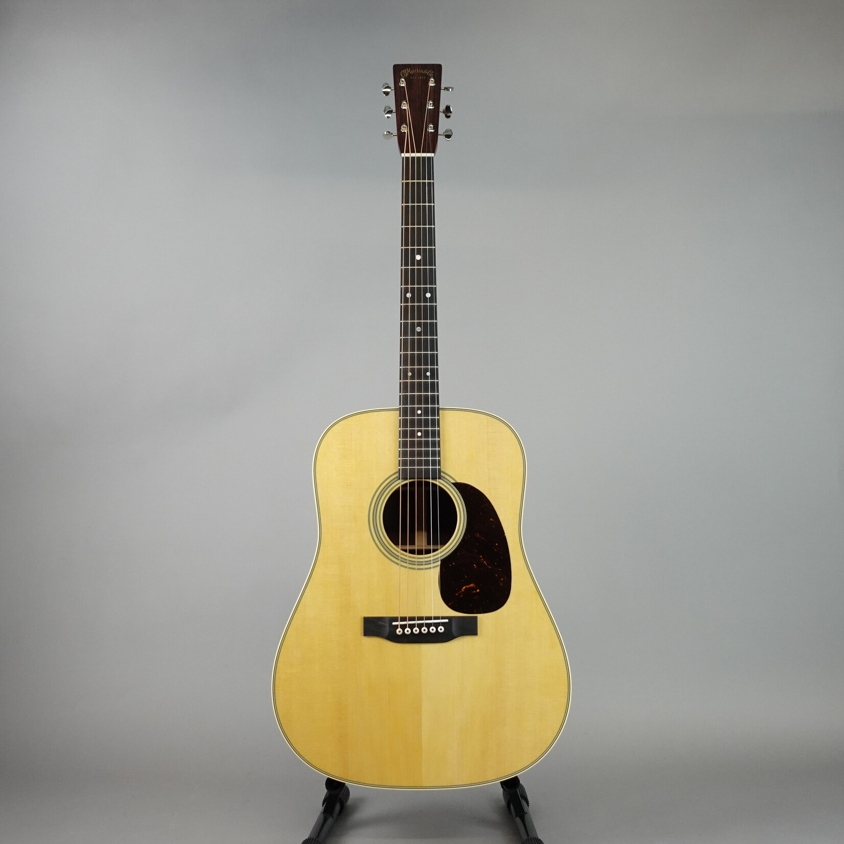 Martin D-28 Standard Series Acoustic Guitar W/Case - Natural W/Aging Toner
