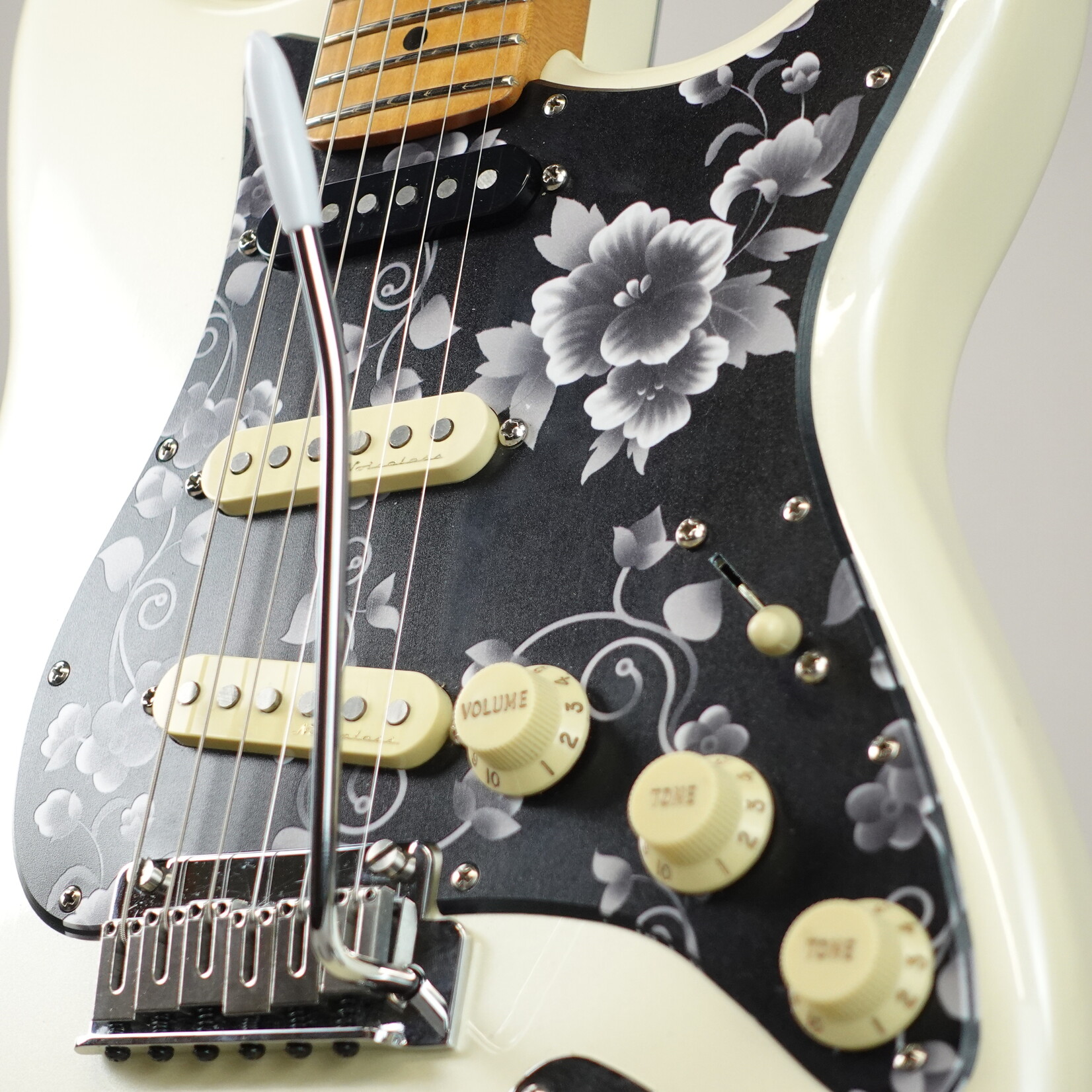 Fender Player Plus Stratocaster W/Maple Fingerboard - Olympic Pearl (Used)