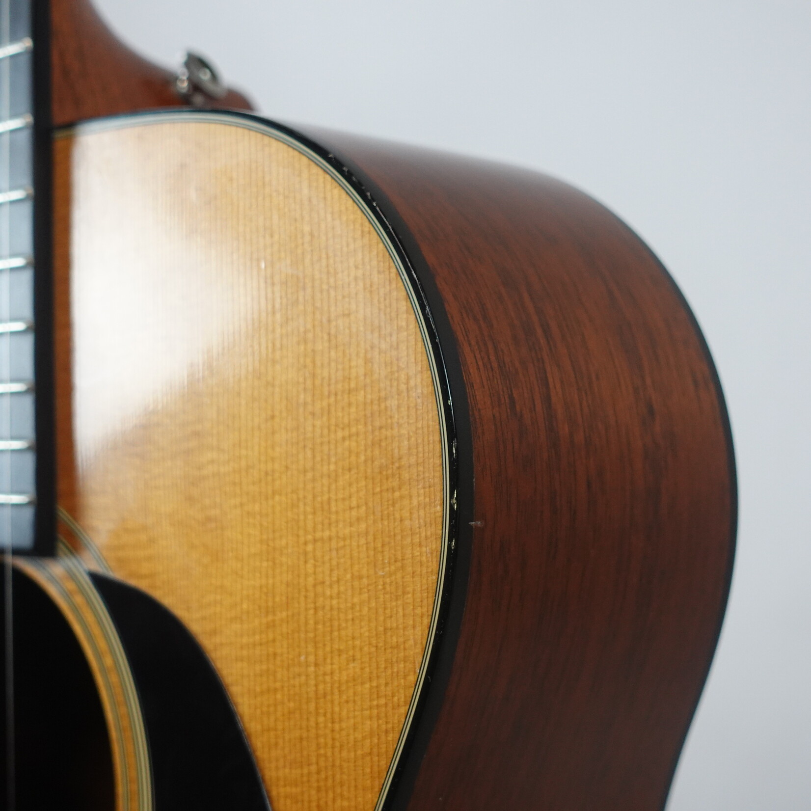 Martin 2011 000-18 Acoustic-Electric Guitar W/Case - (Used)