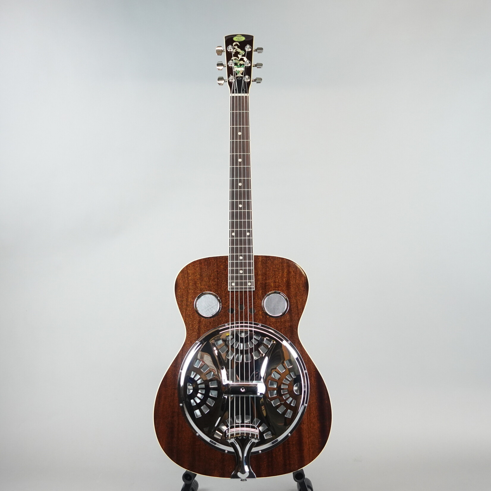 Regal RD30 Round Neck Resonator Guitar - Natural (Used)