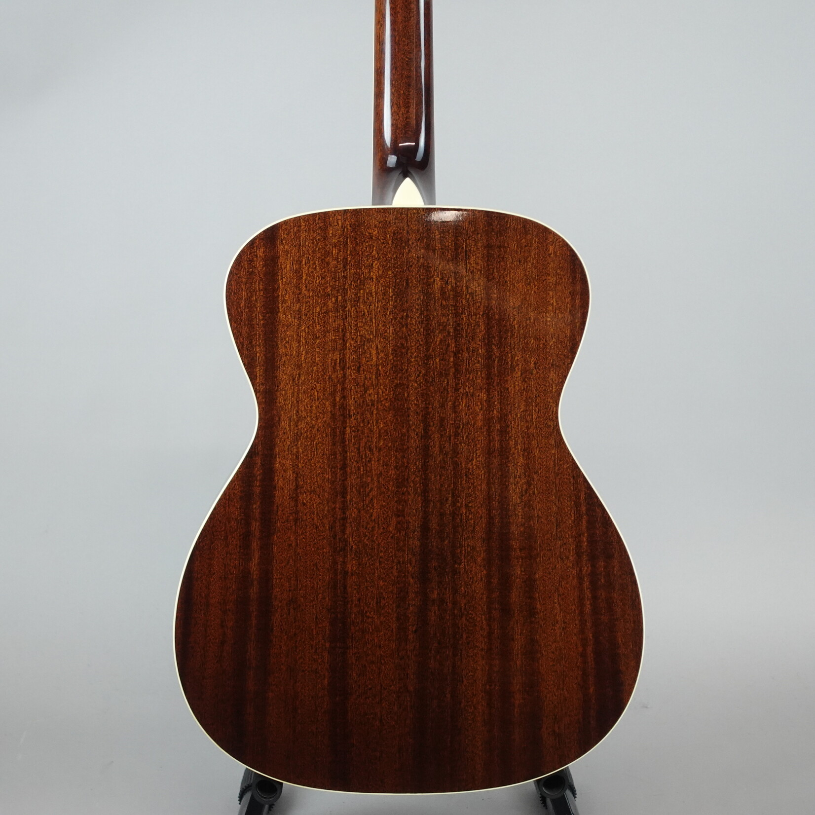 Regal RD30 Round Neck Resonator Guitar - Natural (Used)