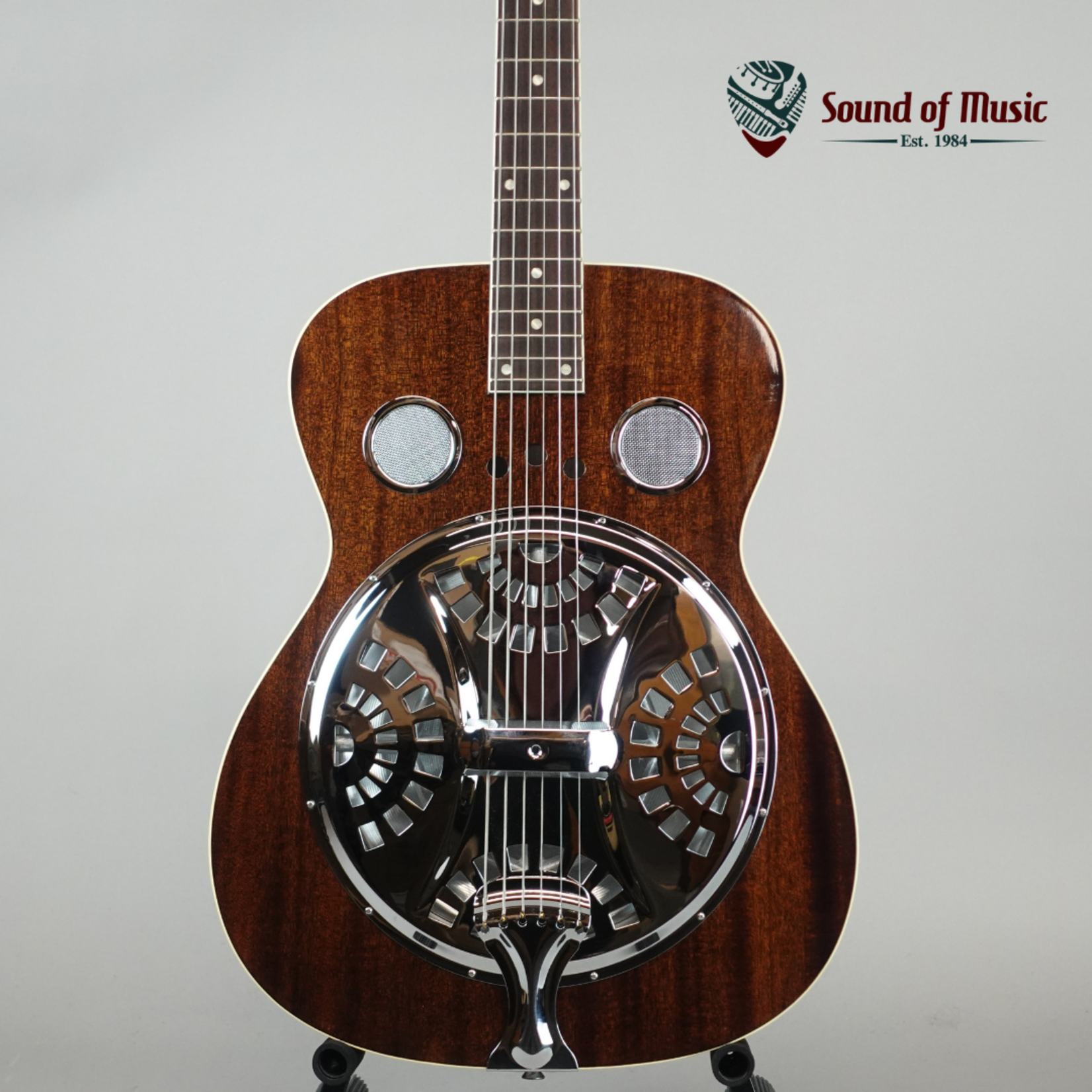 Regal RD30 Round Neck Resonator Guitar - Natural (Used)