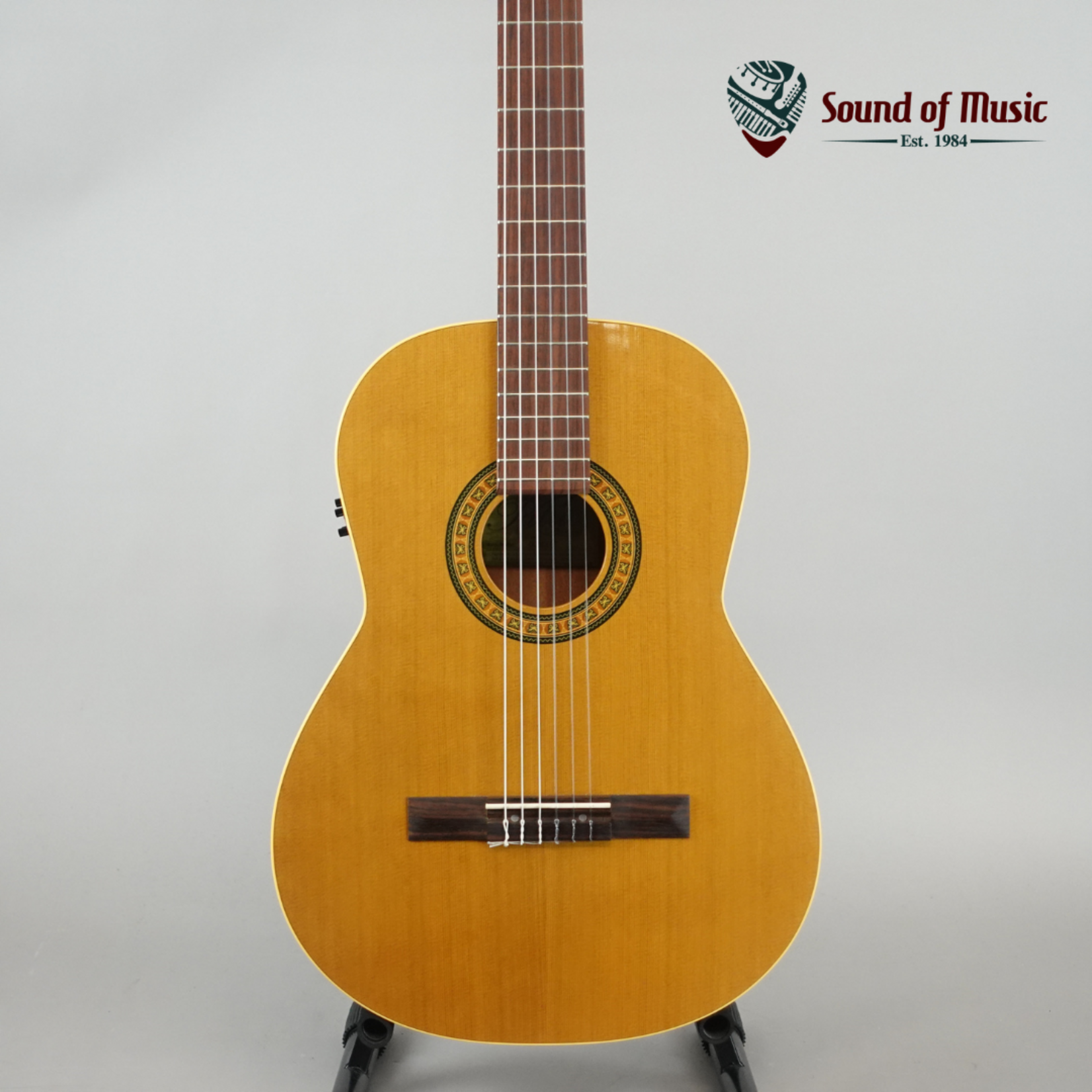La Patrie Concert Acoustic-Electric Classical Guitar - (Used)