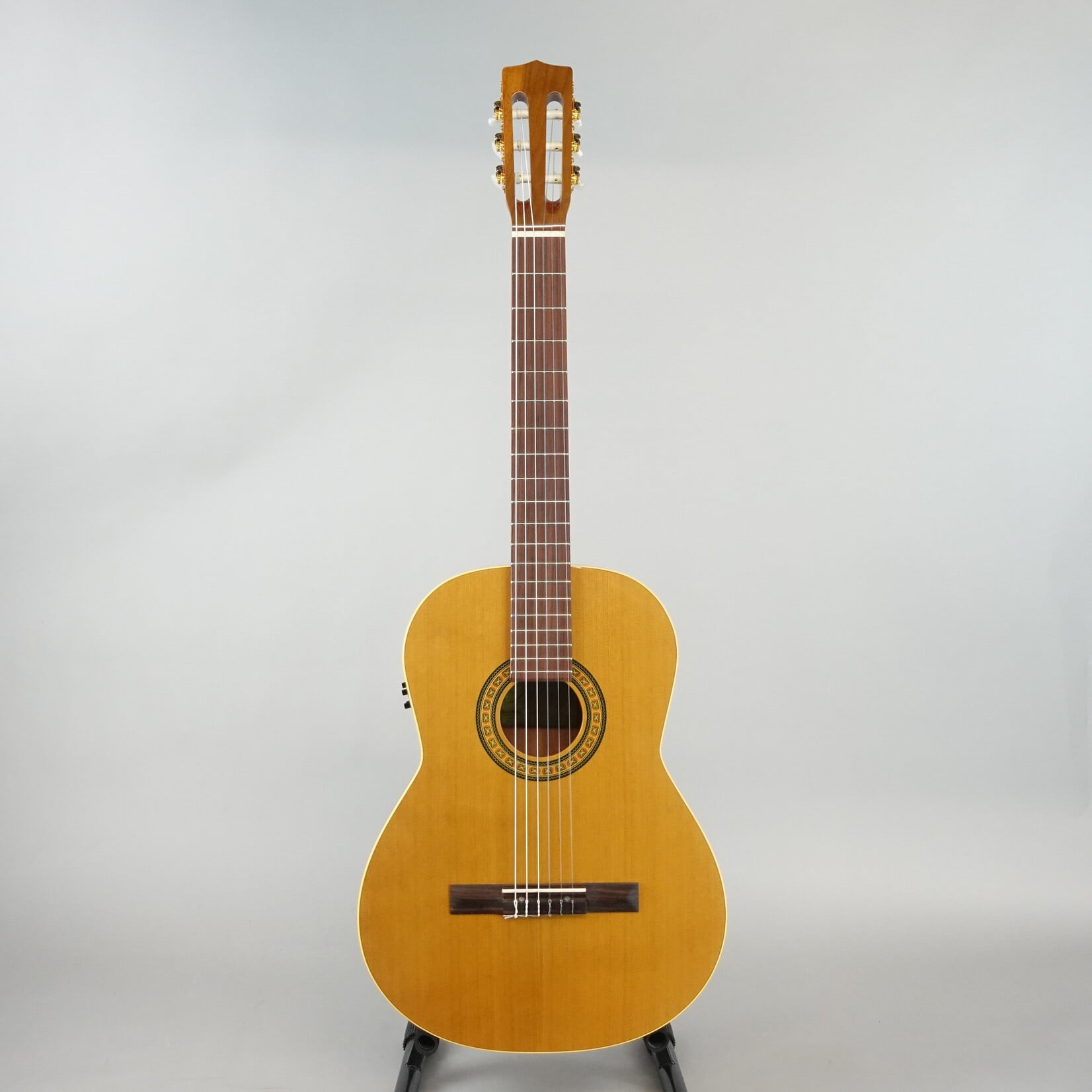 La Patrie Concert Acoustic-Electric Classical Guitar - (Used)