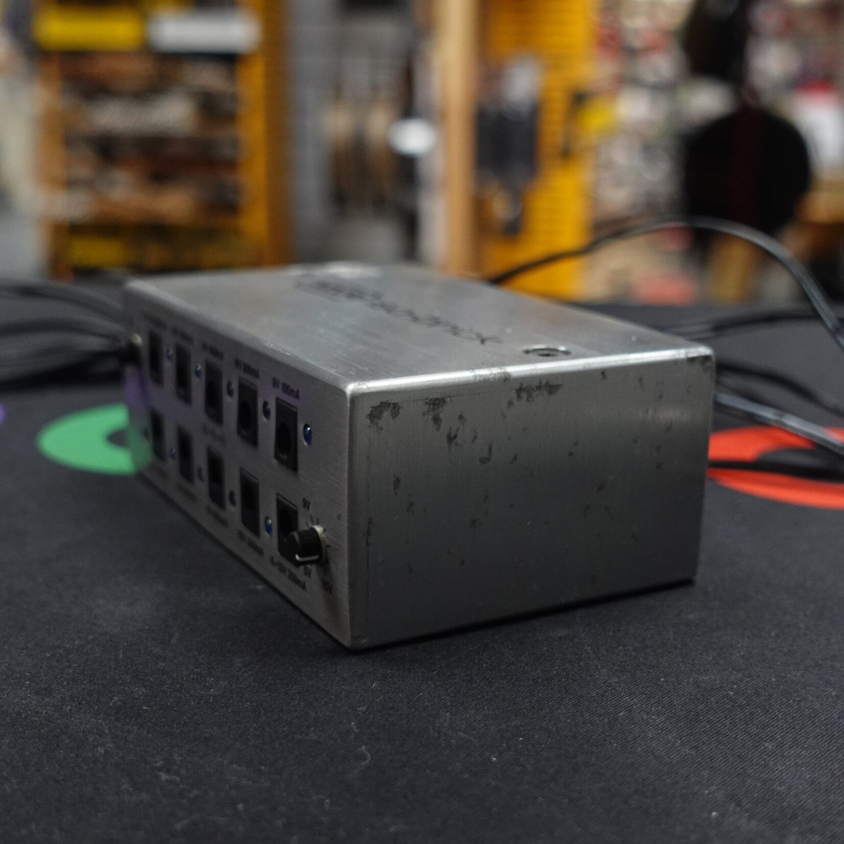 MXR Iso-Brick Pedal Power Supply - (Used)