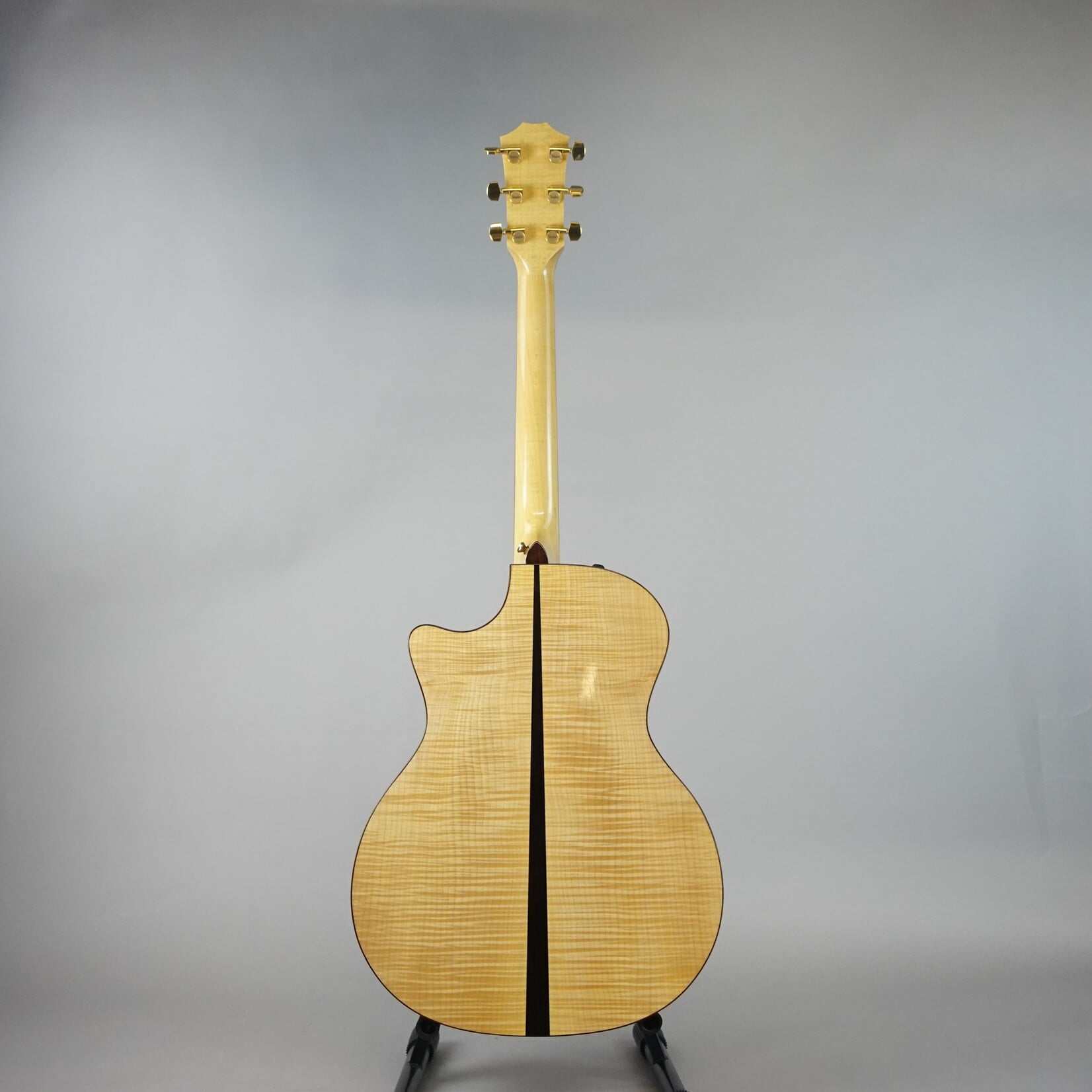 Taylor 600-SPEC Acoustic-Electric Guitar W/Case - Natural (Used)