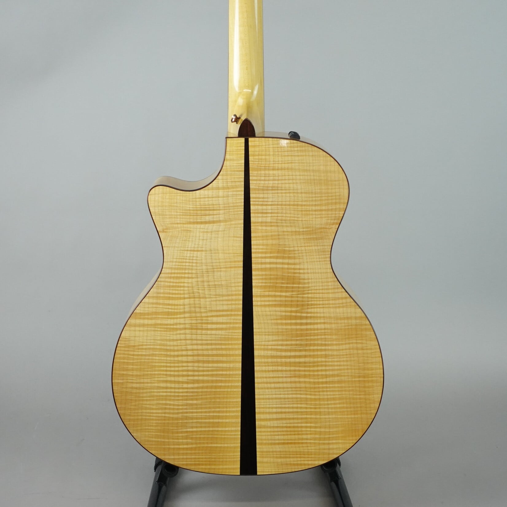 Taylor 600-SPEC Acoustic-Electric Guitar W/Case - Natural (Used)