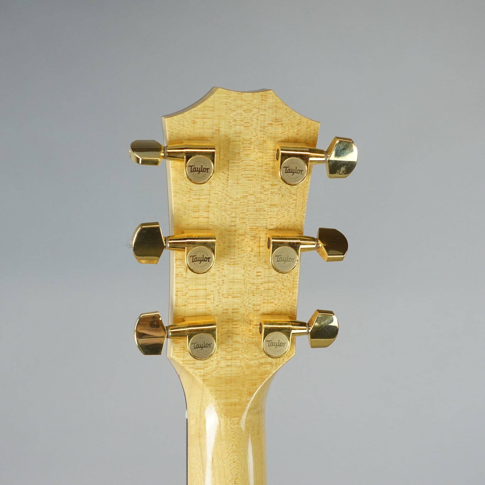 Taylor 600-SPEC Acoustic-Electric Guitar W/Case - Natural (Used)