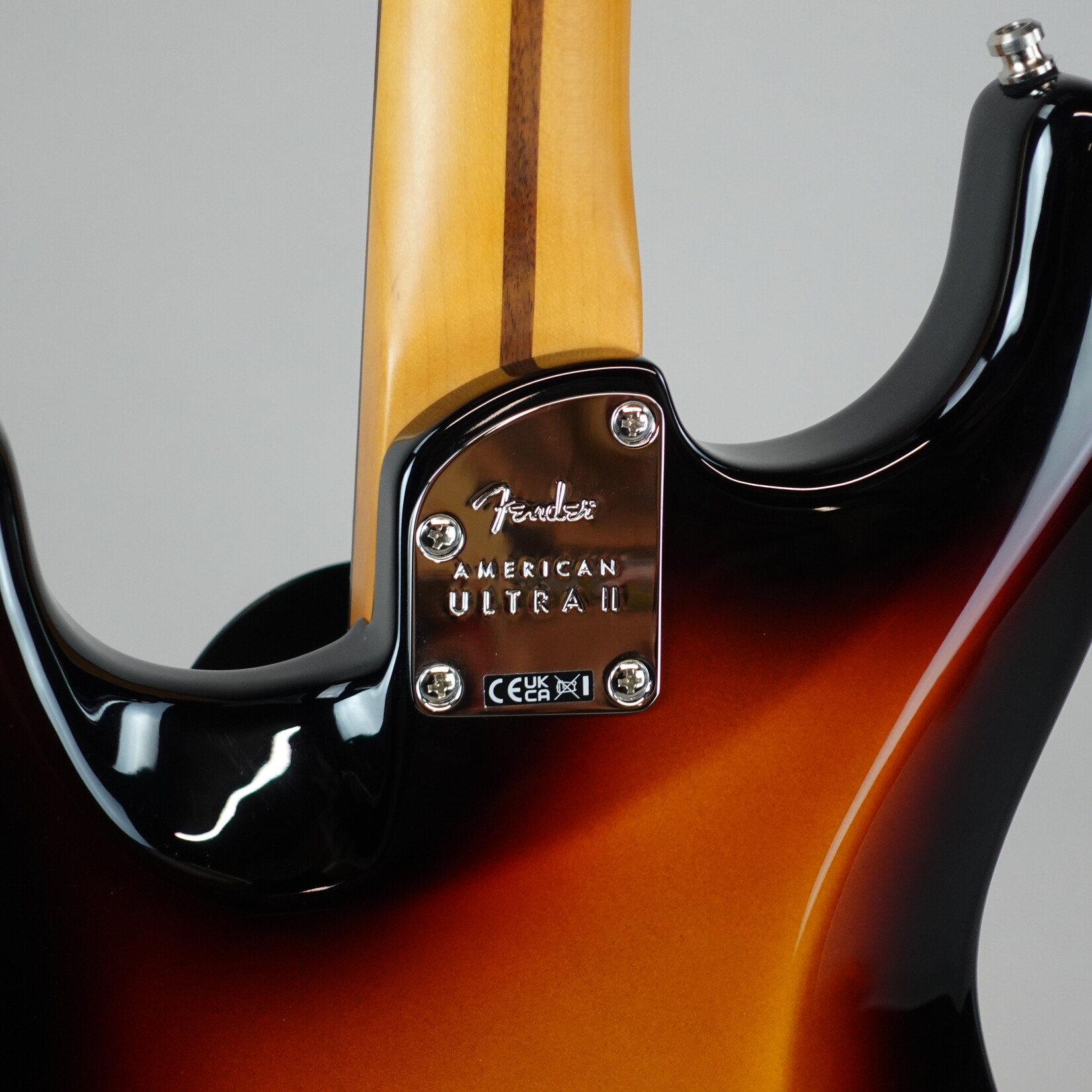 Fender American Ultra II Stratocaster®, Ebony Fingerboard - Ultraburst