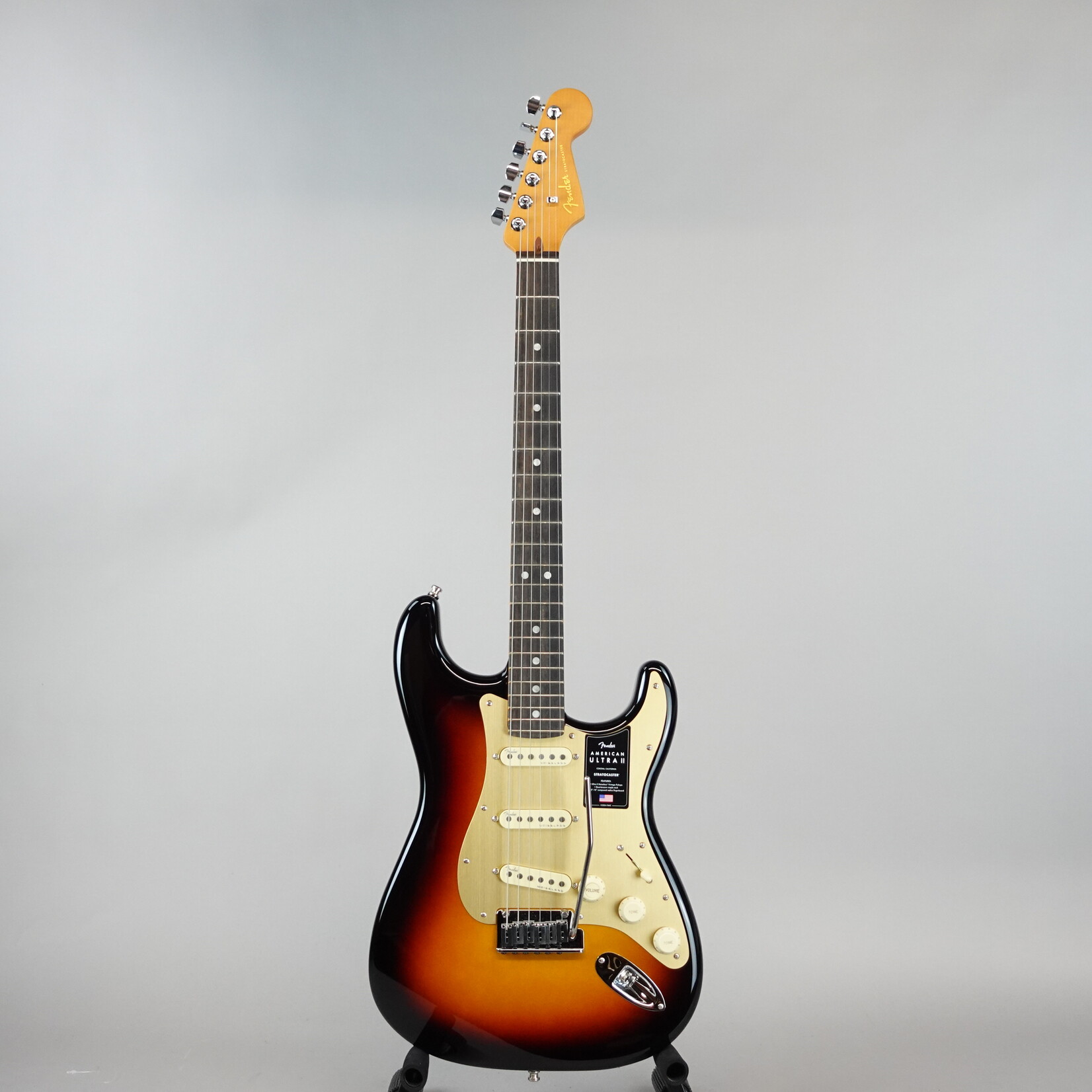 Fender American Ultra II Stratocaster®, Ebony Fingerboard - Ultraburst